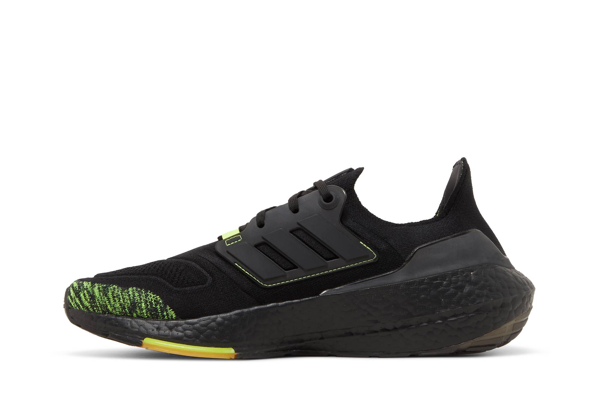 adidas UltraBoost 22 ‚Black Solar Yellow‘