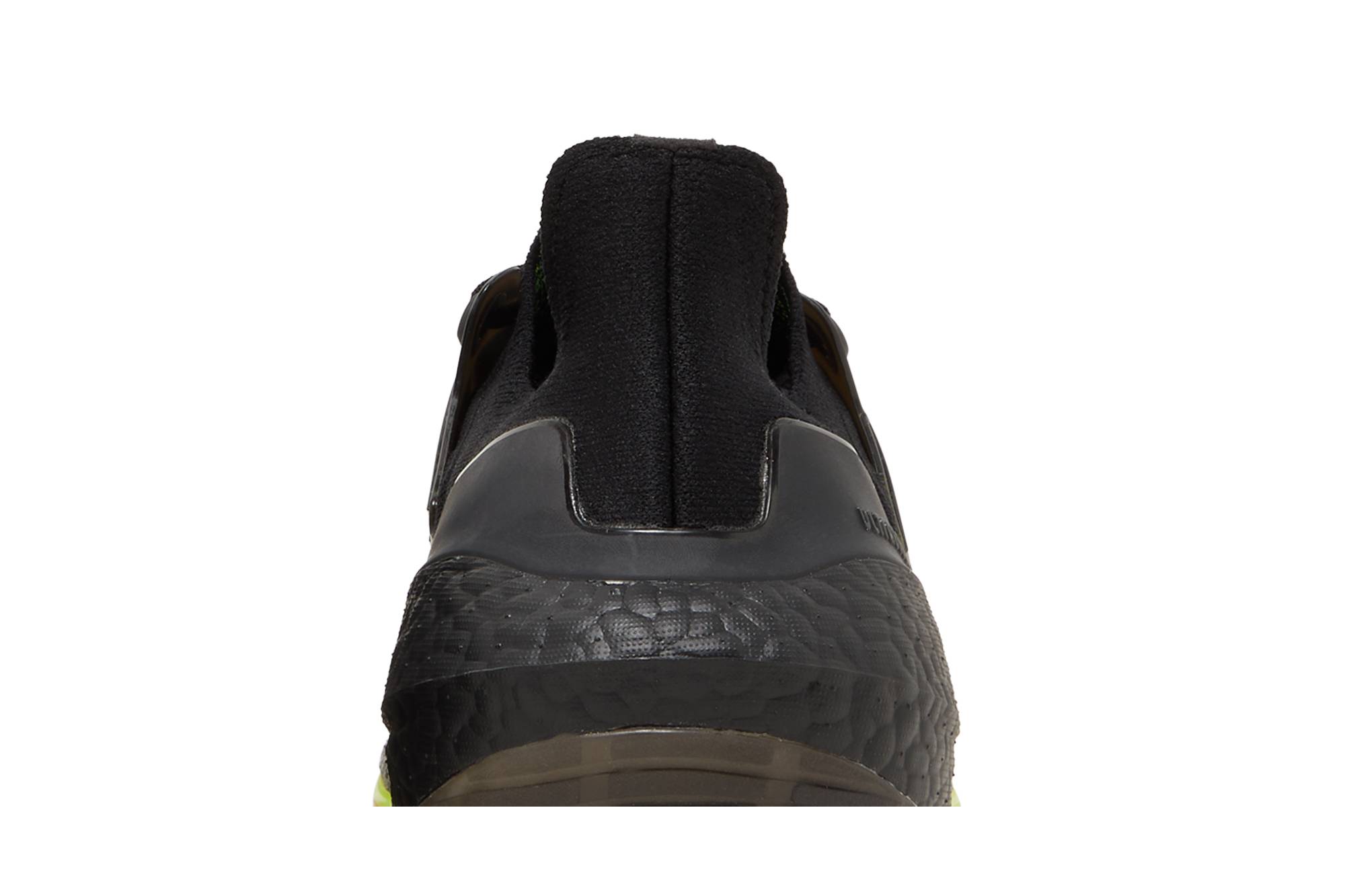 adidas UltraBoost 22 ‚Black Solar Yellow‘