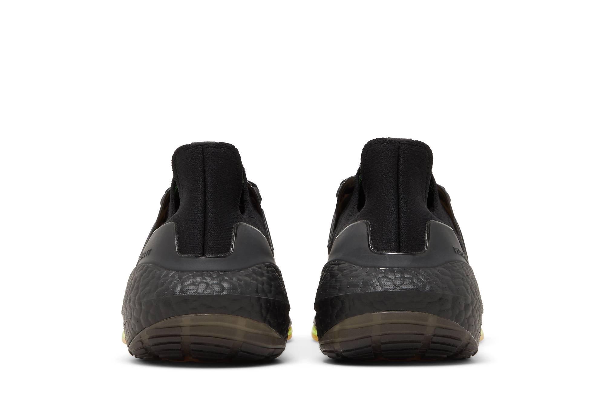 adidas UltraBoost 22 ‚Black Solar Yellow‘