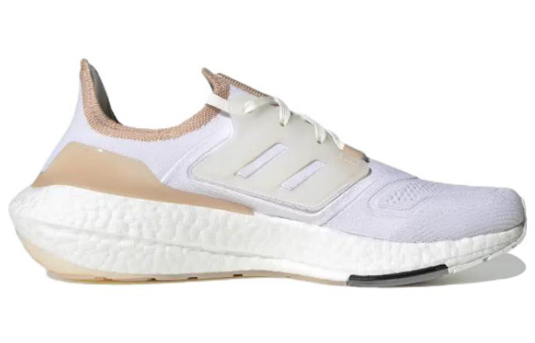 adidas UltraBoost 22 ‚White Halo Blush‘