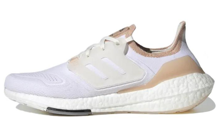 adidas UltraBoost 22 ‚White Halo Blush‘