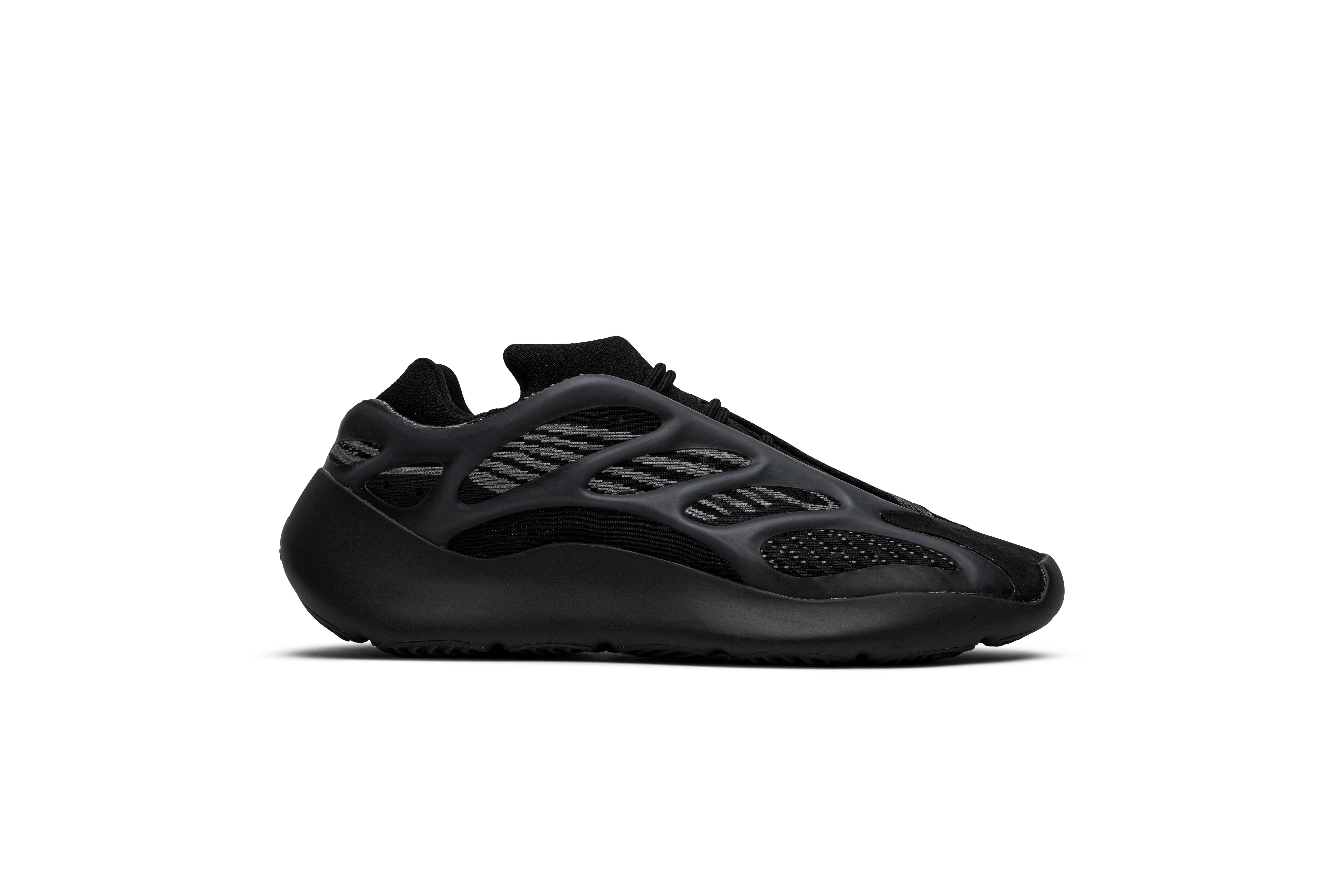 adidas Yeezy 700 V3 ‚Alvah‘