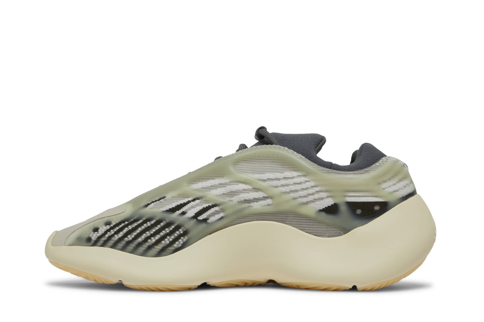 adidas Yeezy 700 V3 ‚Fade Salt‘
