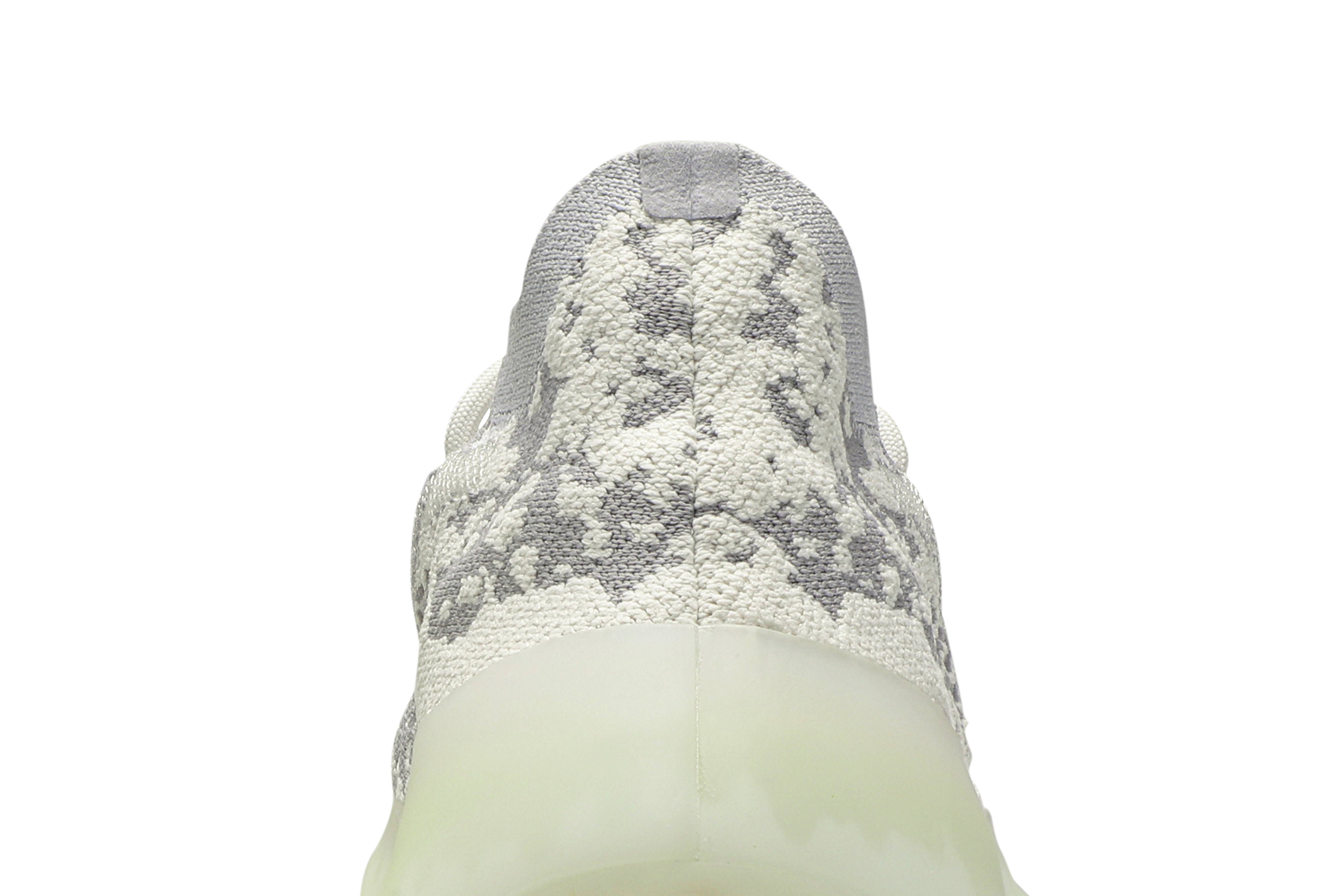 adidas Yeezy Boost 380 ‚Alien‘