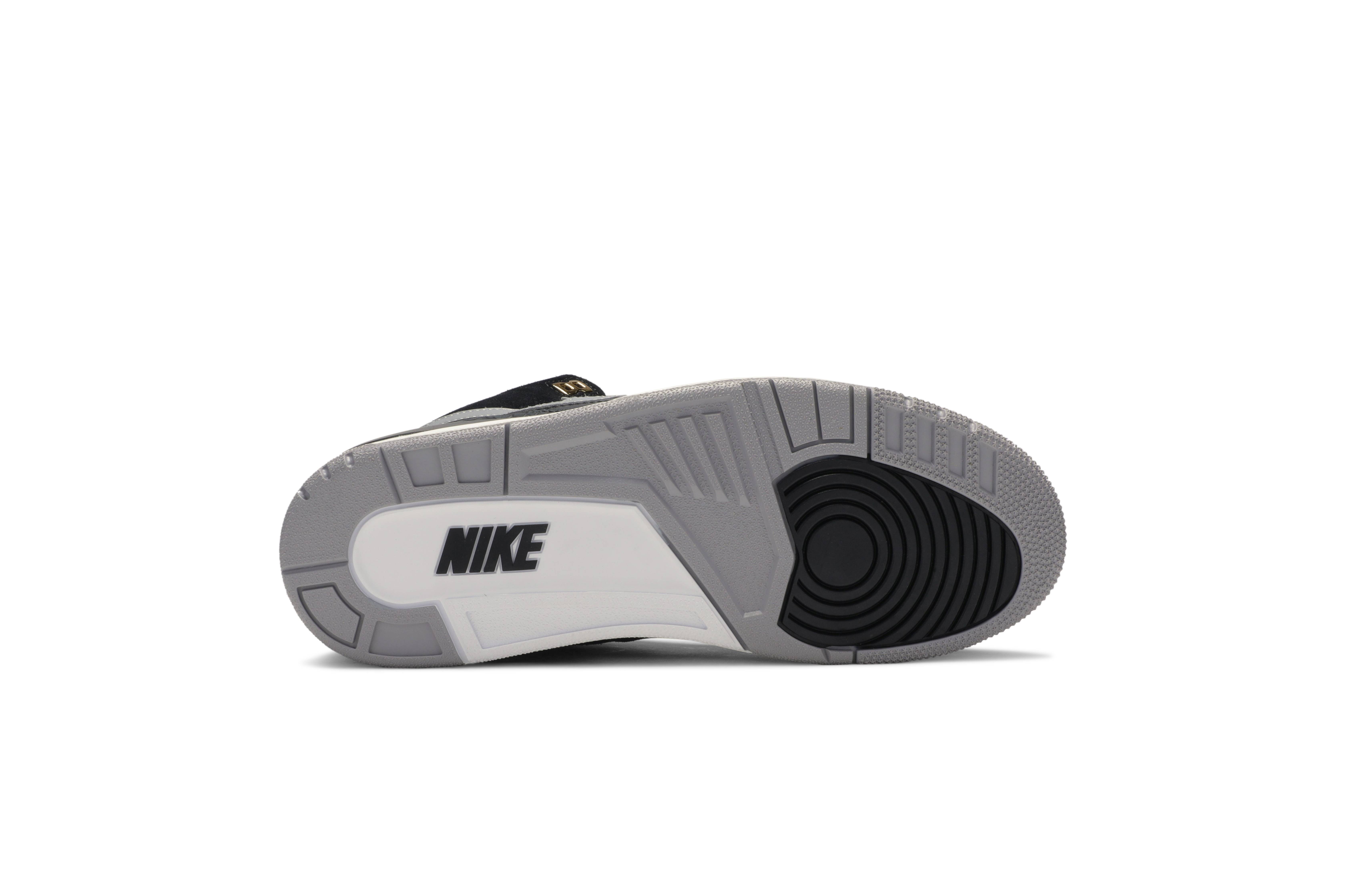 Air Jordan 3 Retro Tinker SP ‚Black Cement‘