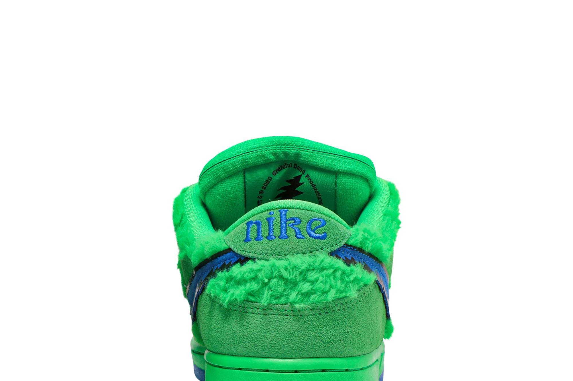 Grateful Dead x Nike SB Dunk Low ‚Green Bear‘