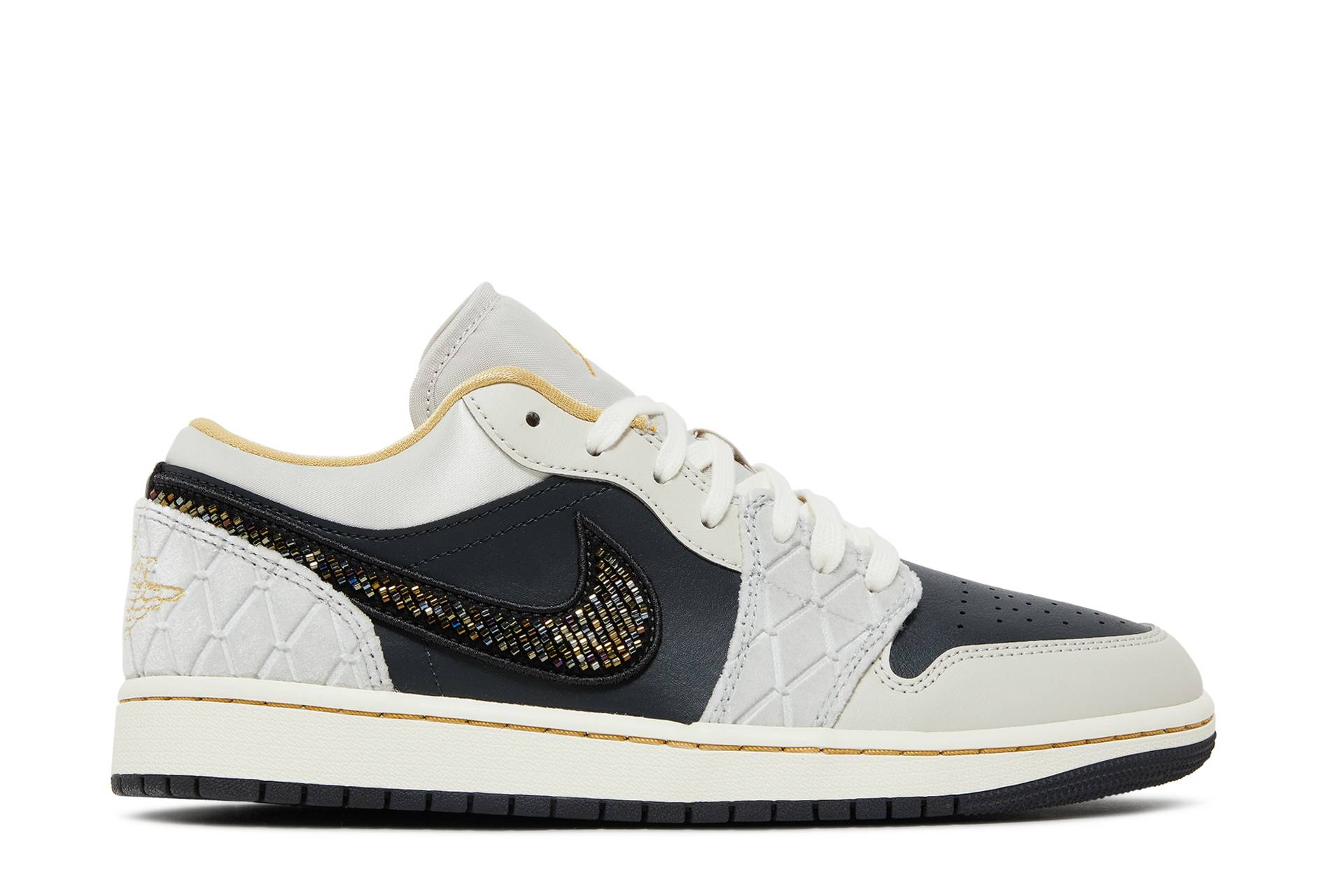 Jordan 1 Low SE ‚Beaded Swoosh‘