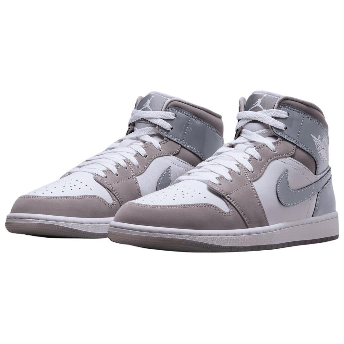 Jordan 1 Mid SE ‚Patent Cool Grey‘