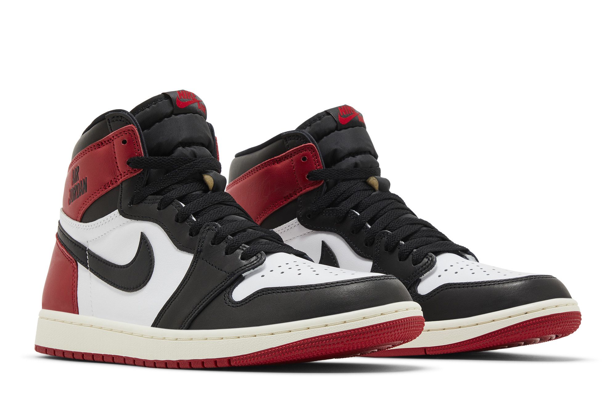 Jordan 1 Retro High OG ‚Black Toe Reimagined‘