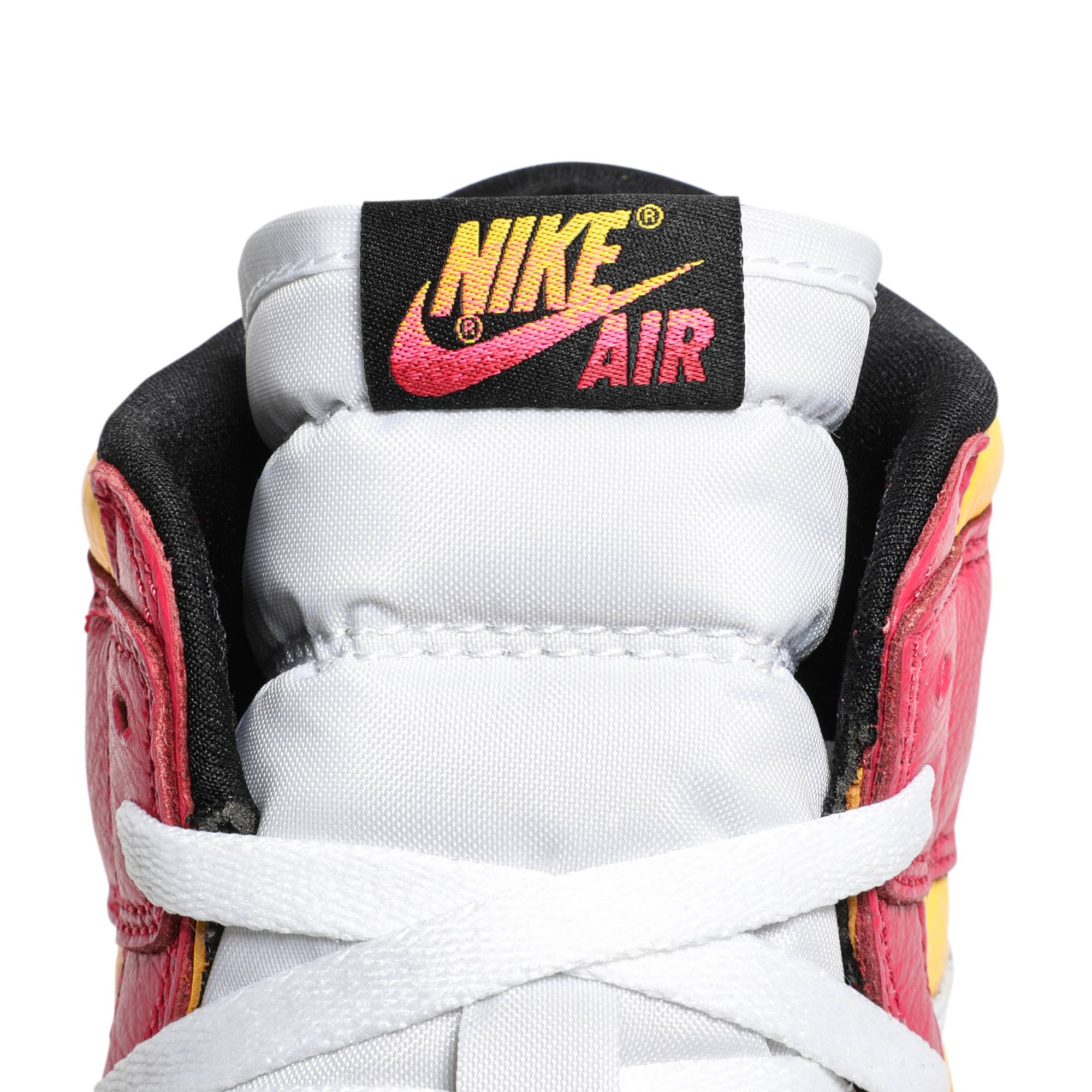 Jordan 1 Retro High OG ‚Light Fusion Red‘