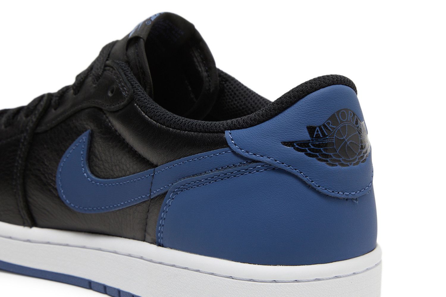 Jordan 1 Retro Low OG ‚Mystic Navy‘