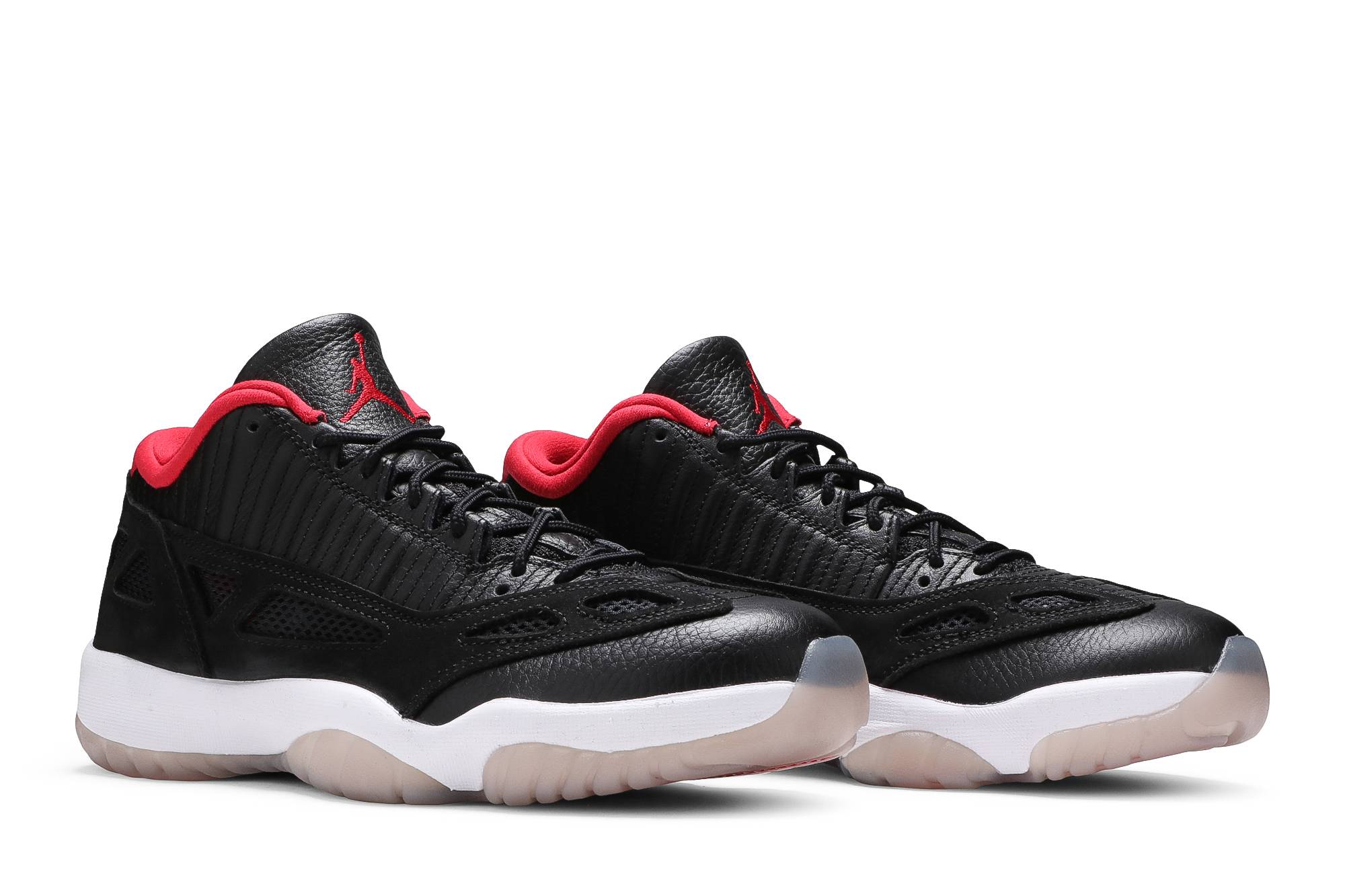 Jordan 11 Retro Low IE ‚Bred‘ 2021