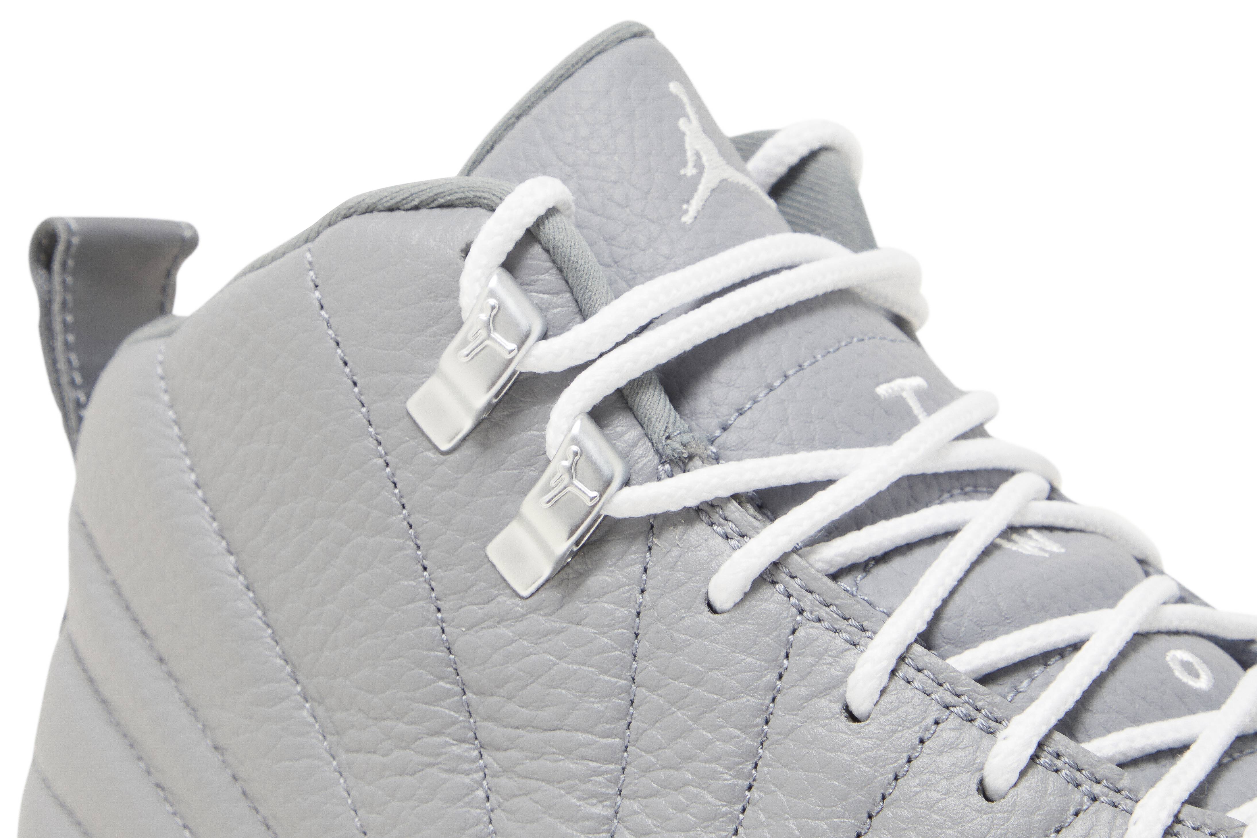 Jordan 12 Retro ‚Stealth‘