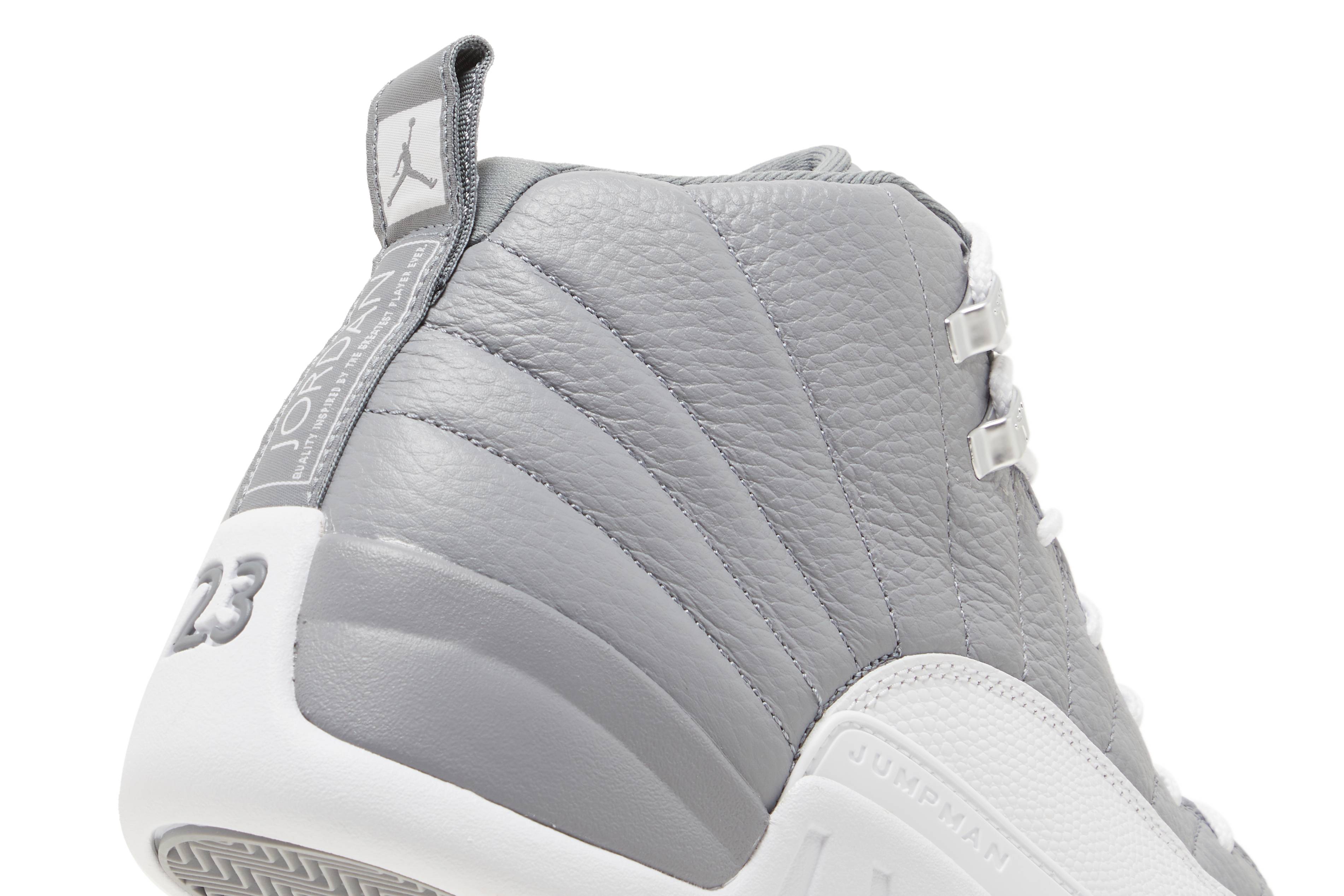 Jordan 12 Retro ‚Stealth‘