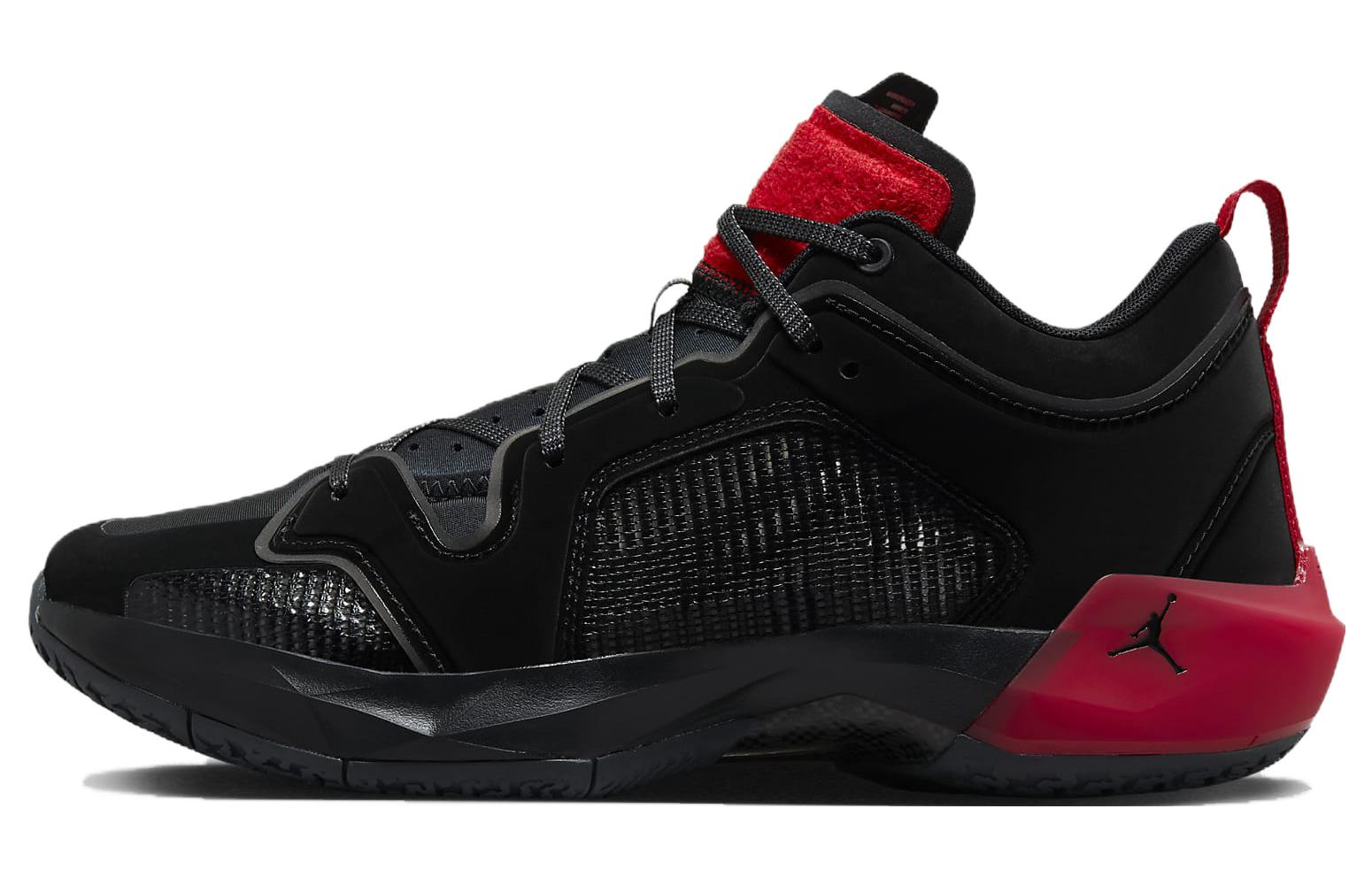 Jordan 37 Low PF ‚Stunt‘