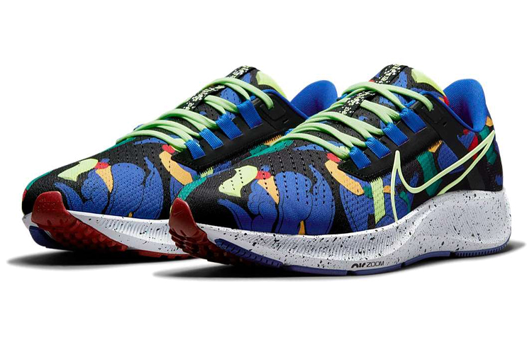 Kelly Anna London x Nike Air Zoom Pegasus 38 A.I.R. ‚Run Past The Future‘