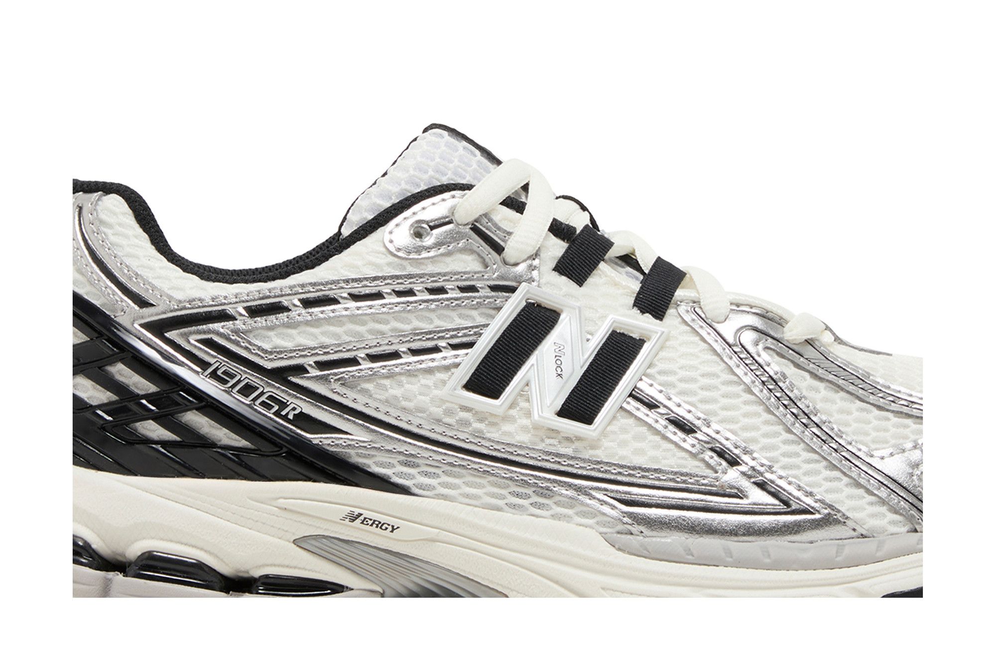 New Balance 1906R ‚Silver Metallic Black‘