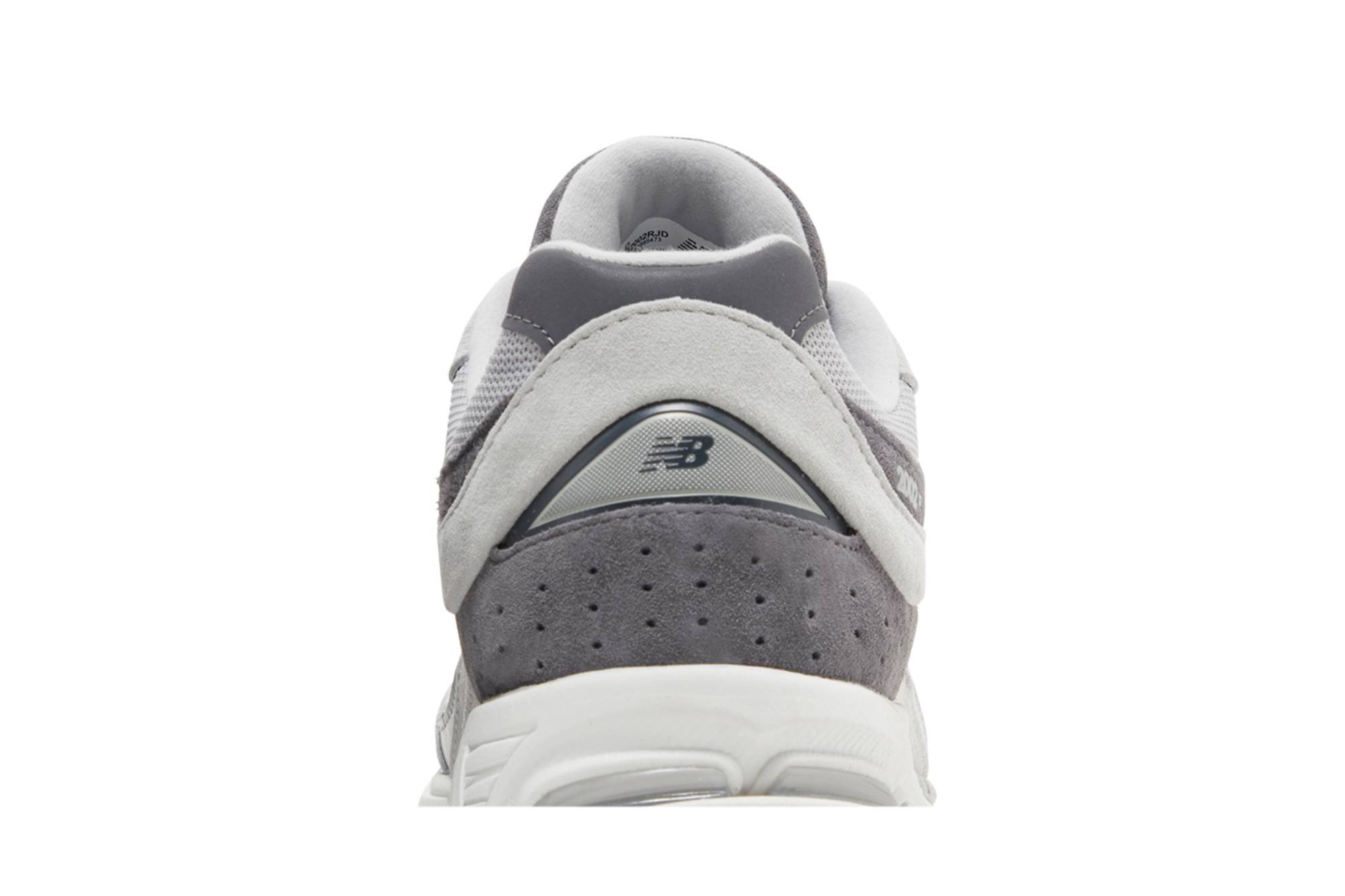 New Balance 2002R ‚Light Dark Grey‘