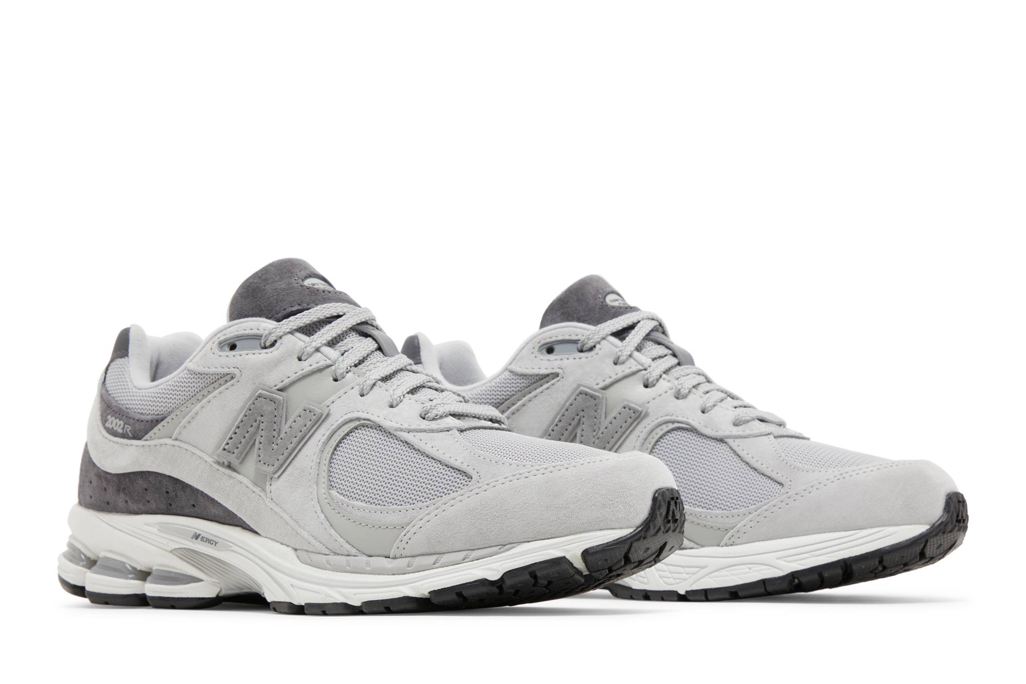 New Balance 2002R ‚Light Dark Grey‘