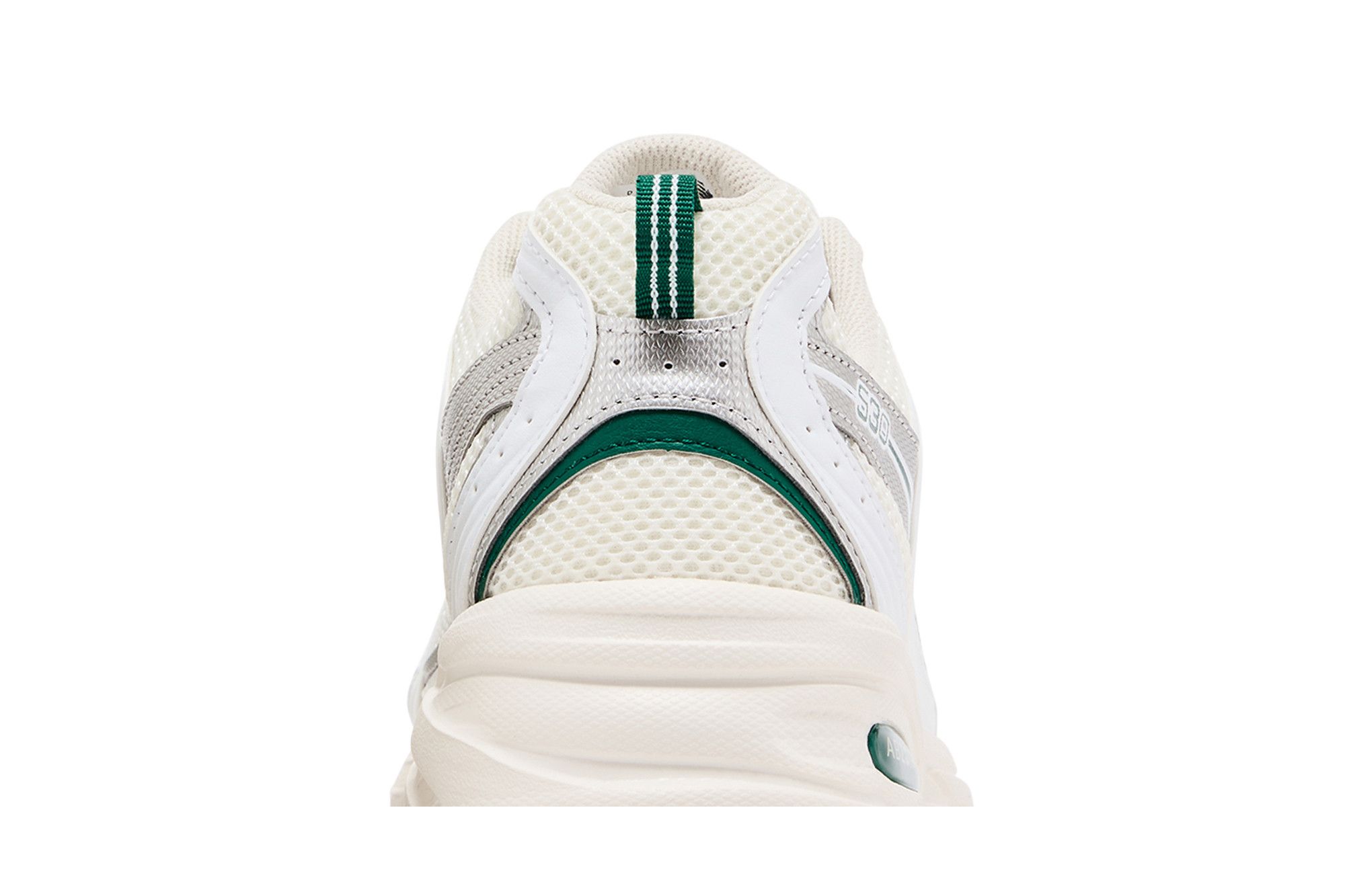 New Balance 530 ‚Sea Salt Marsh Green‘