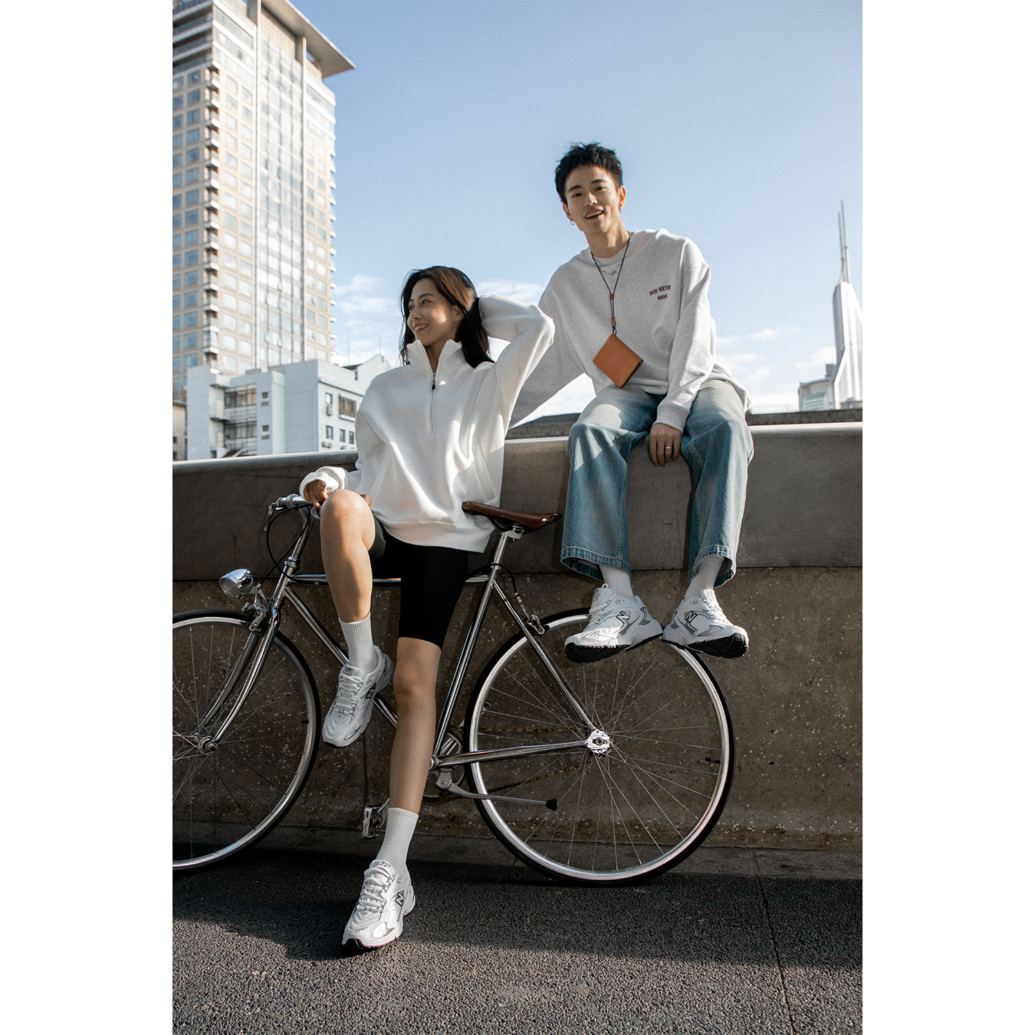 New Balance 725 ‚Metallic Silver White‘