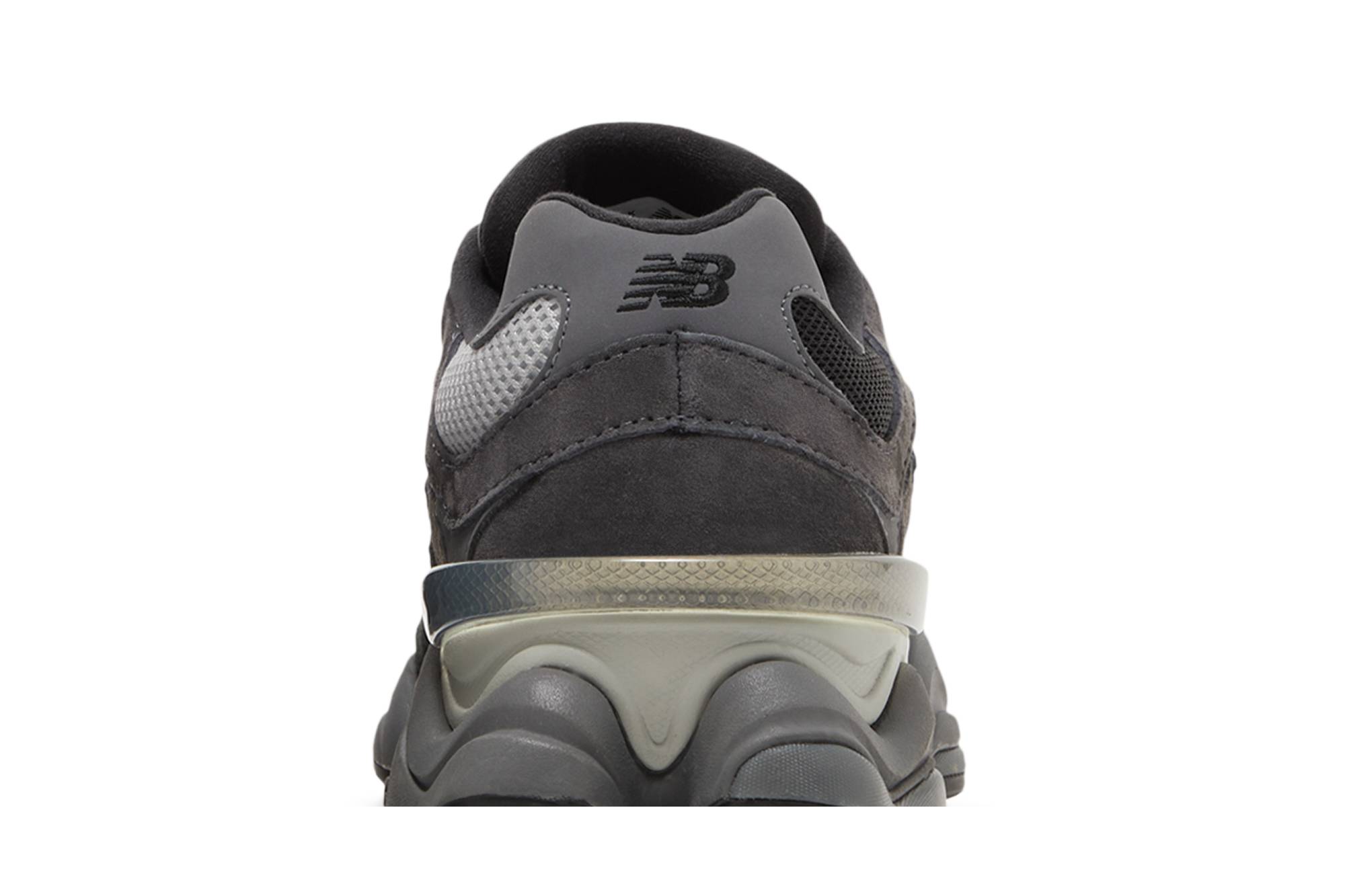 New Balance 9060 ‚Black Castlerock‘