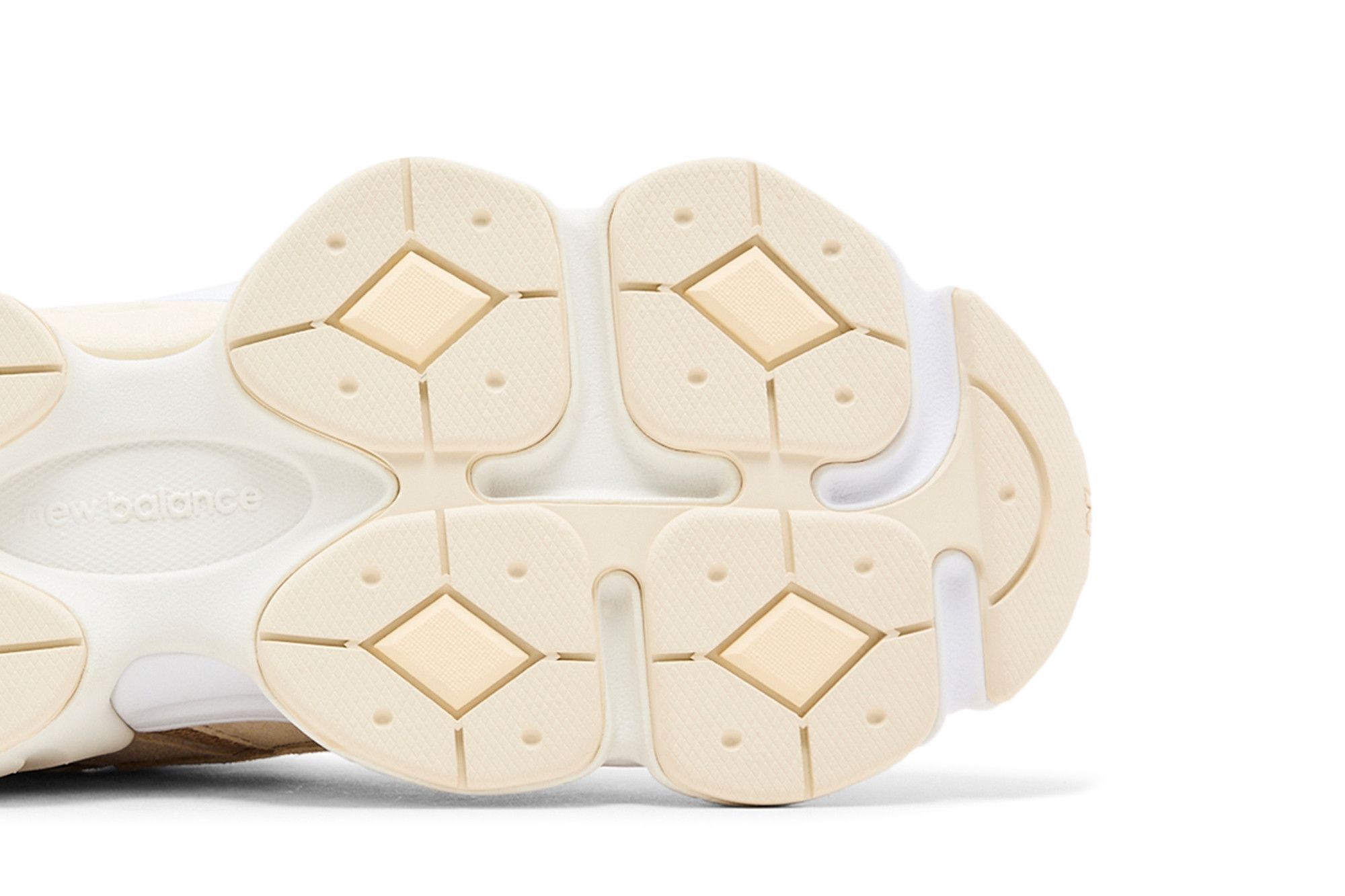 New Balance 9060 Champs Sports Exclusive ‚Sea Salt Beige‘