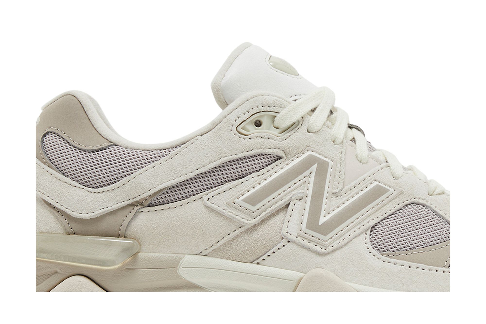 New Balance 9060 ‚Grey Moonbeam‘