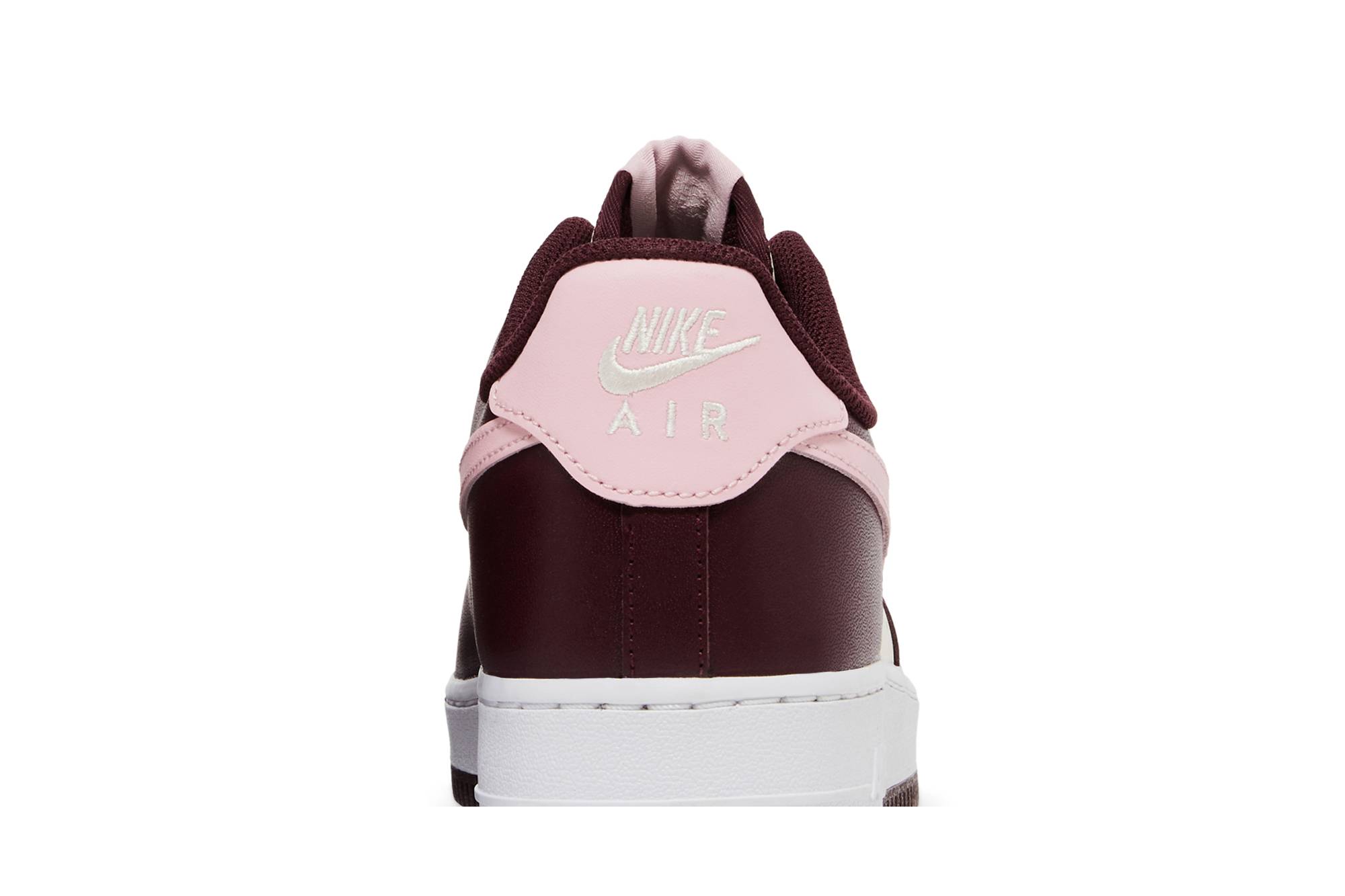 Nike Air Force 1 ’07 ‚Valentine’s Day 2023‘