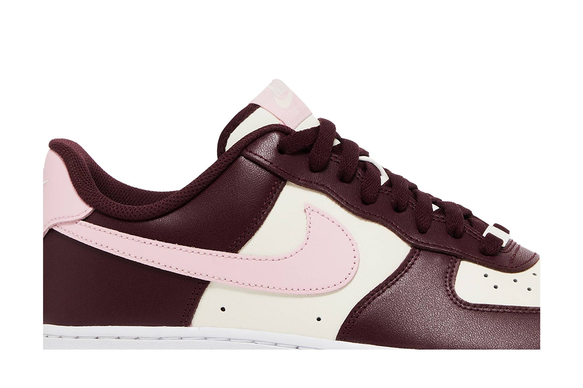 Nike Air Force 1 ’07 ‚Valentine’s Day 2023‘