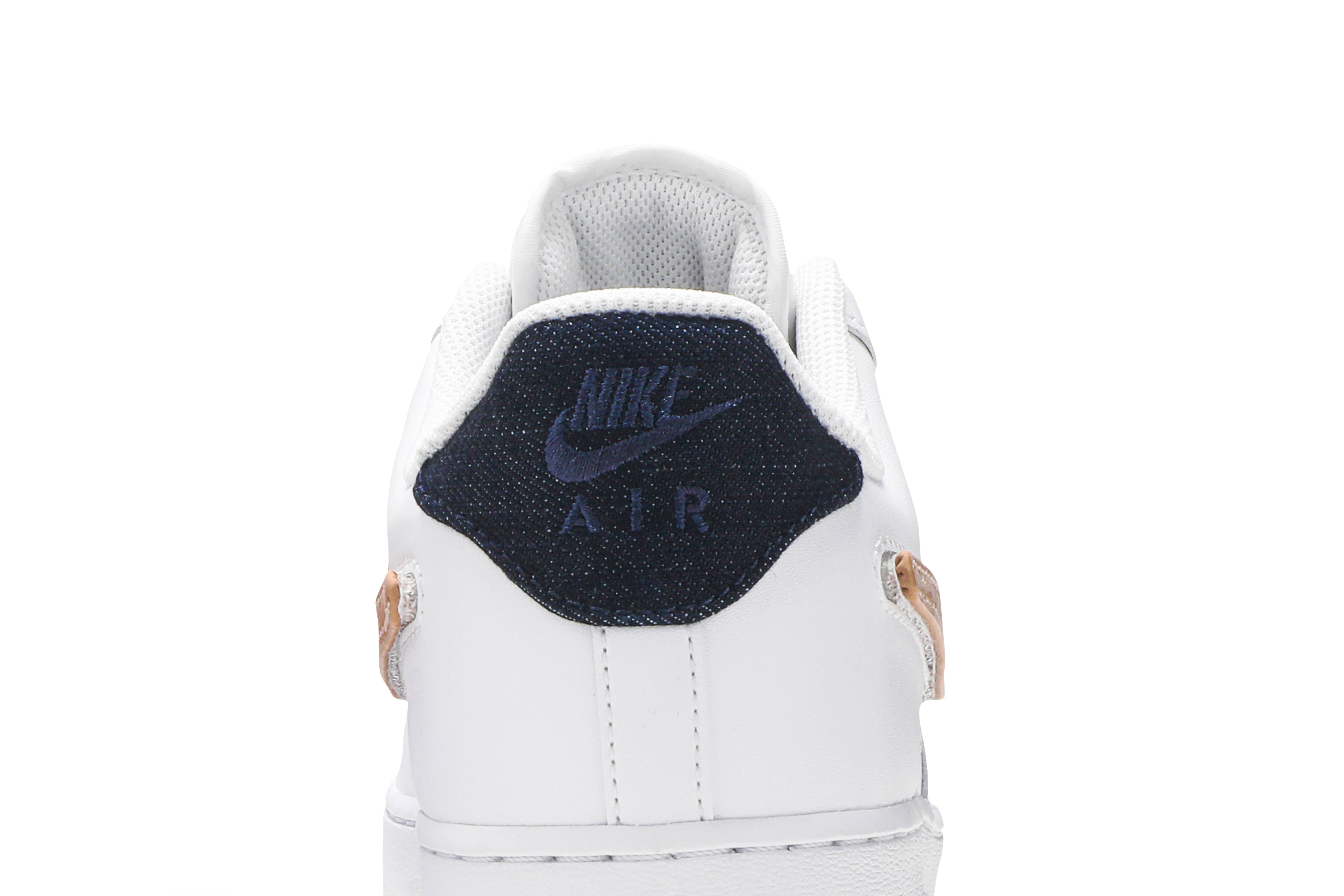Nike Air Force 1 Low ’07 LV8 ‚Removable Swoosh - White Vachetta Tan‘