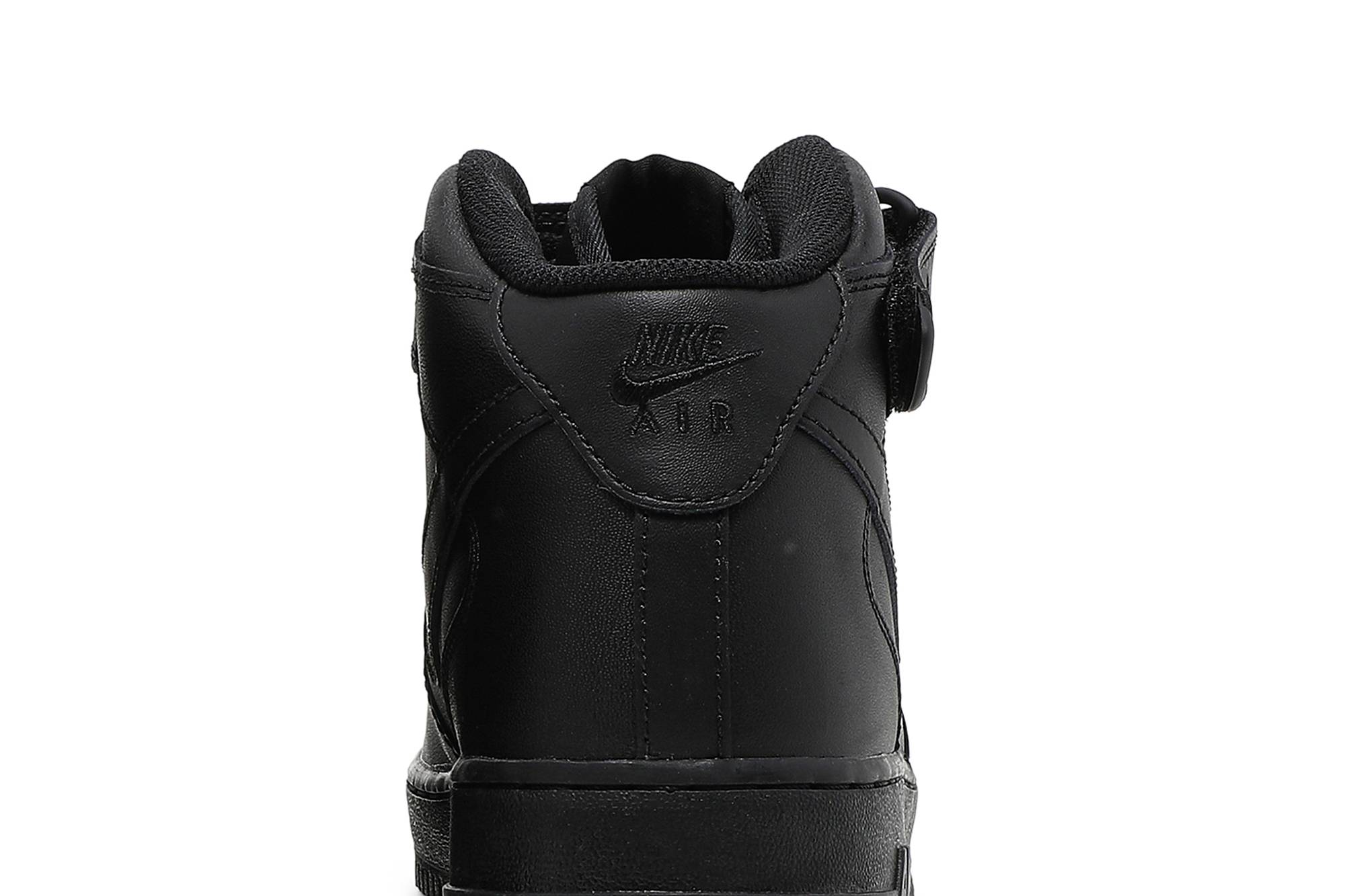 Nike Air Force 1 Mid ’07 ‚Triple Black‘