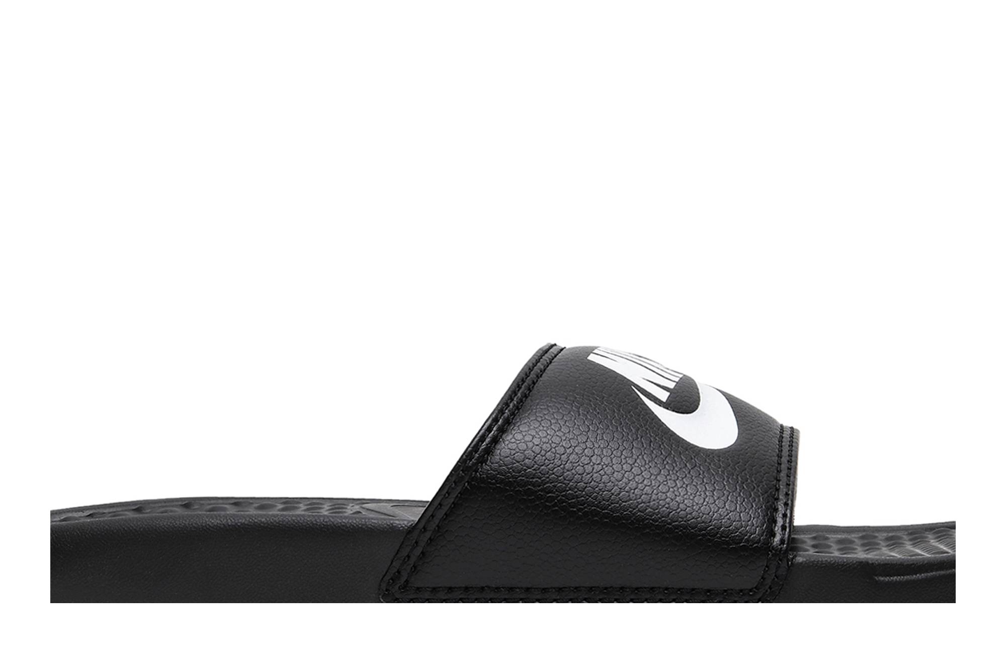 Nike Benassi Slide ‚Black‘