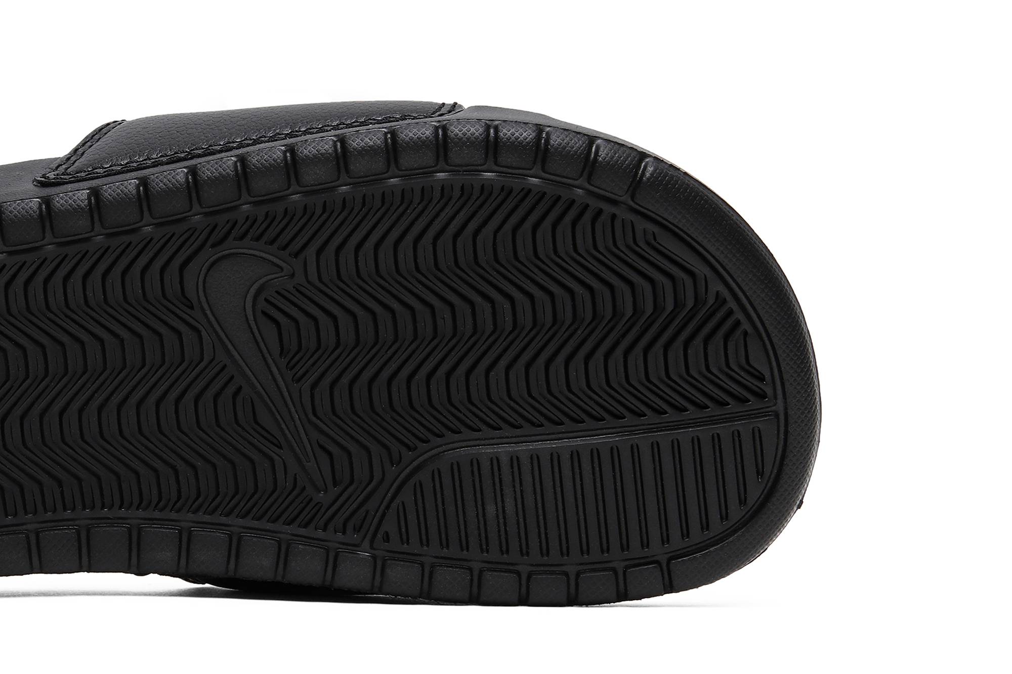Nike Benassi Slide ‚Black‘