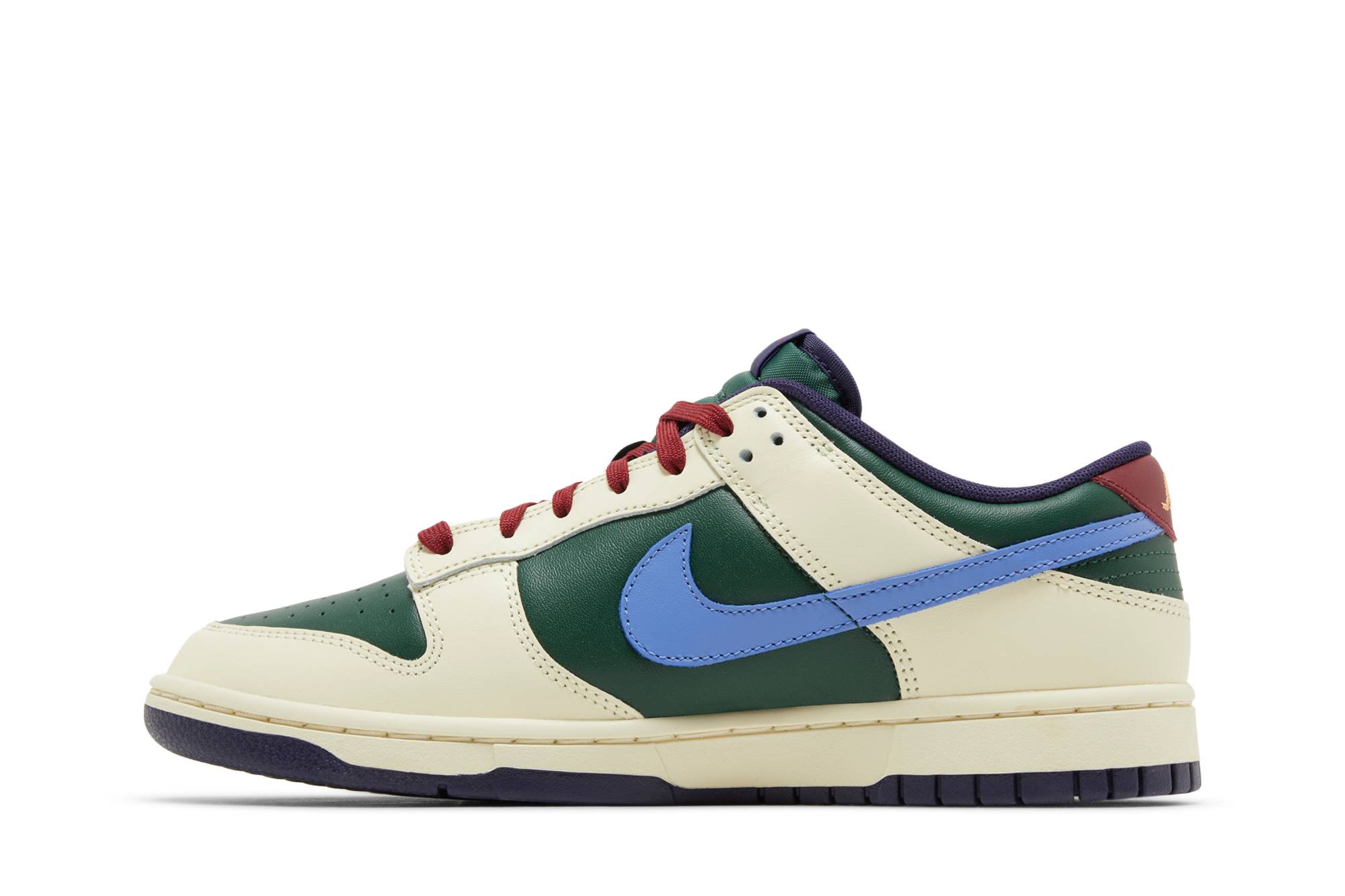 Nike Dunk Low ‚From Nike, To You - Gorge Green‘