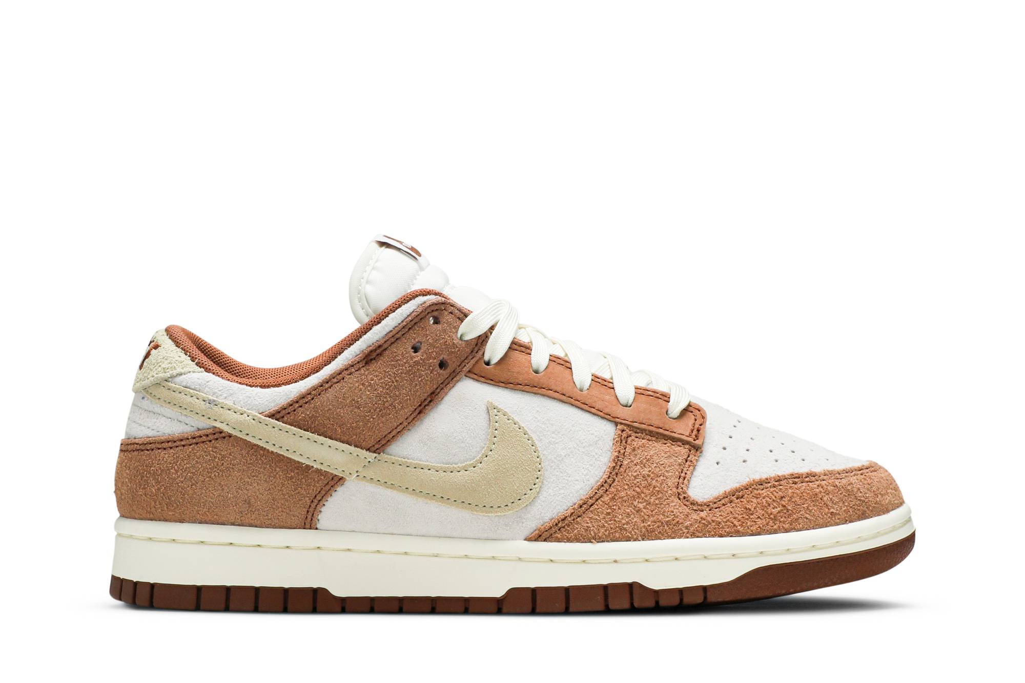 Nike Dunk Low Premium ‚Medium Curry‘