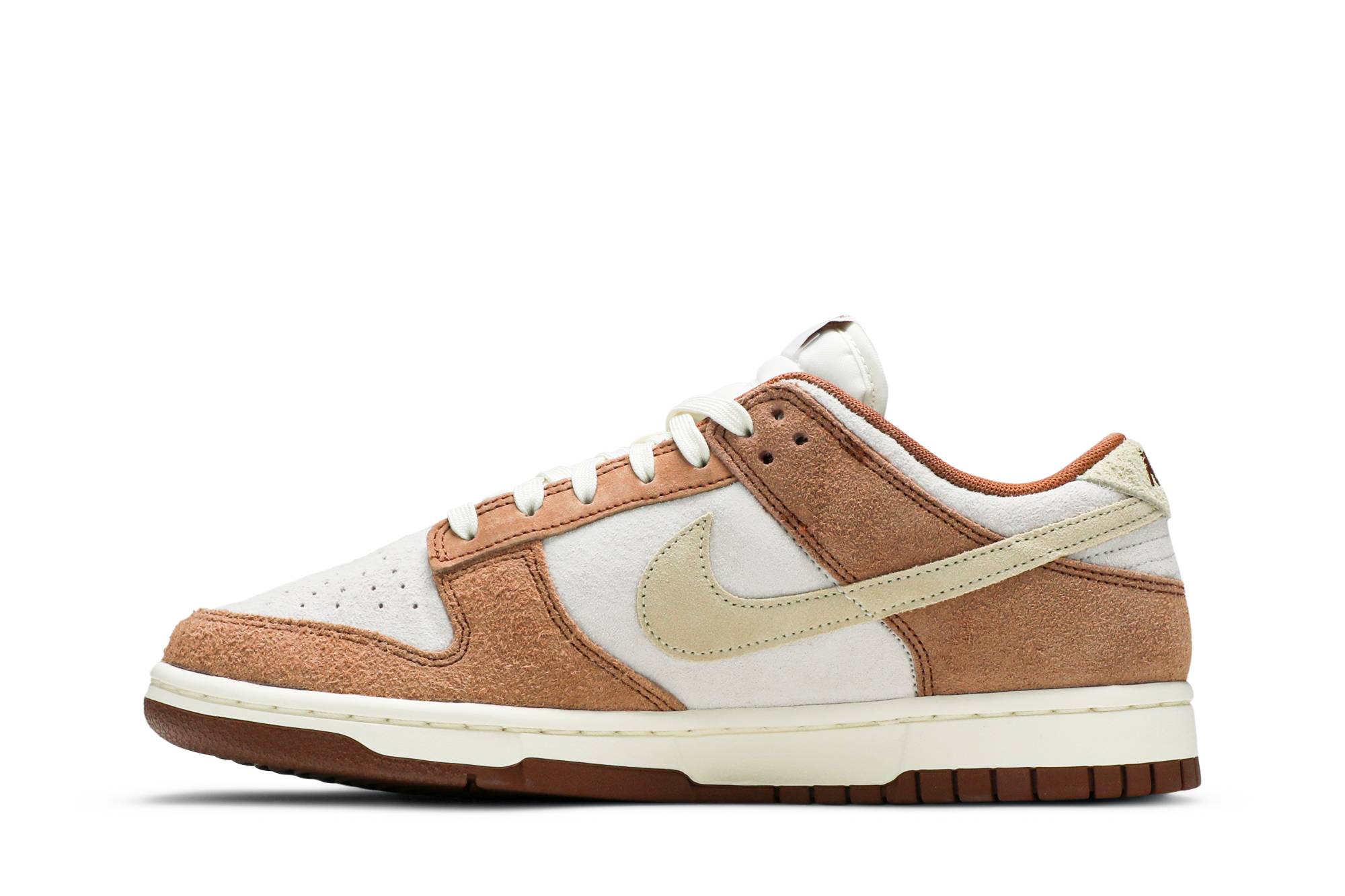 Nike Dunk Low Premium ‚Medium Curry‘