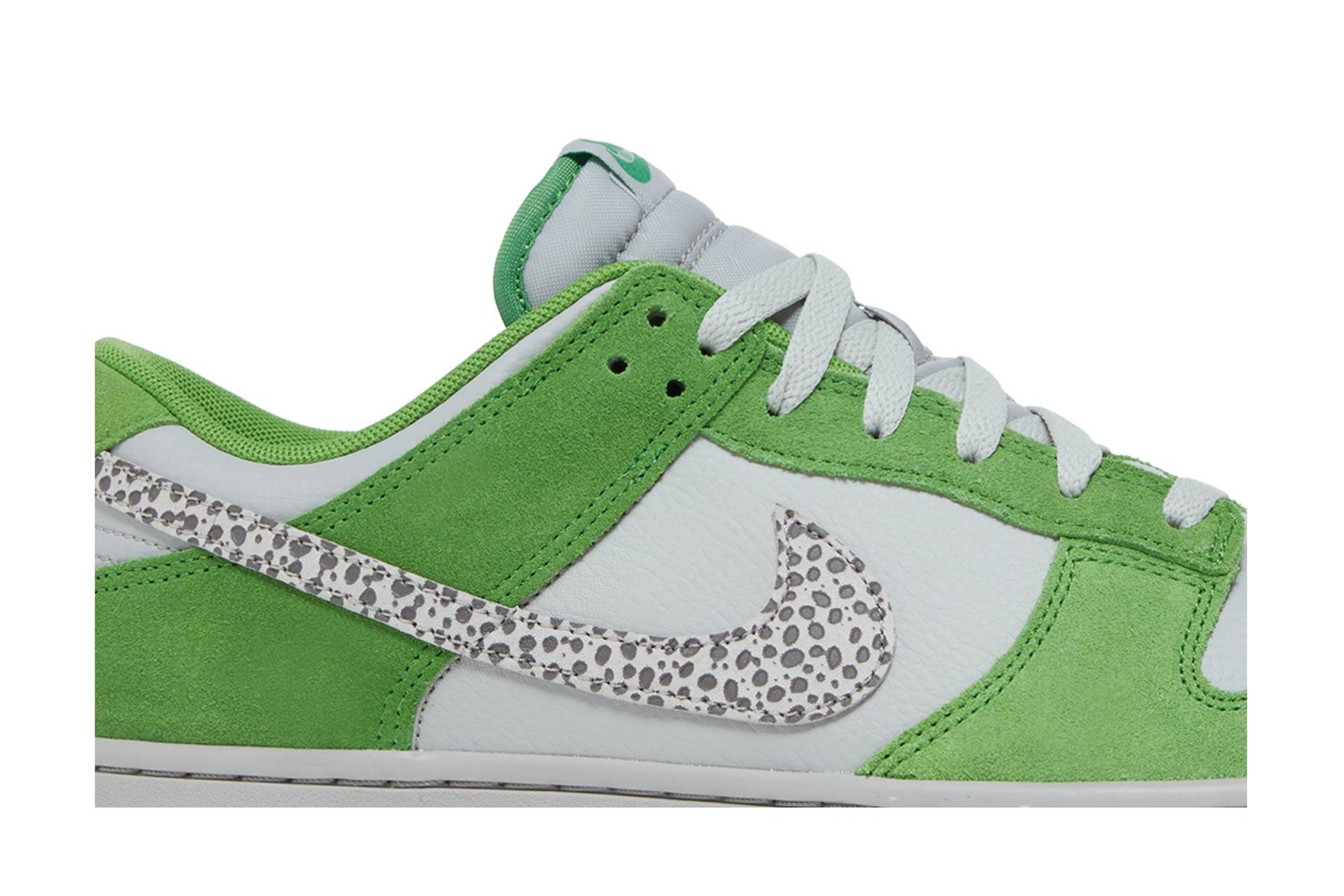 Nike Dunk Low ‚Safari Swoosh-Chlorophyll‘