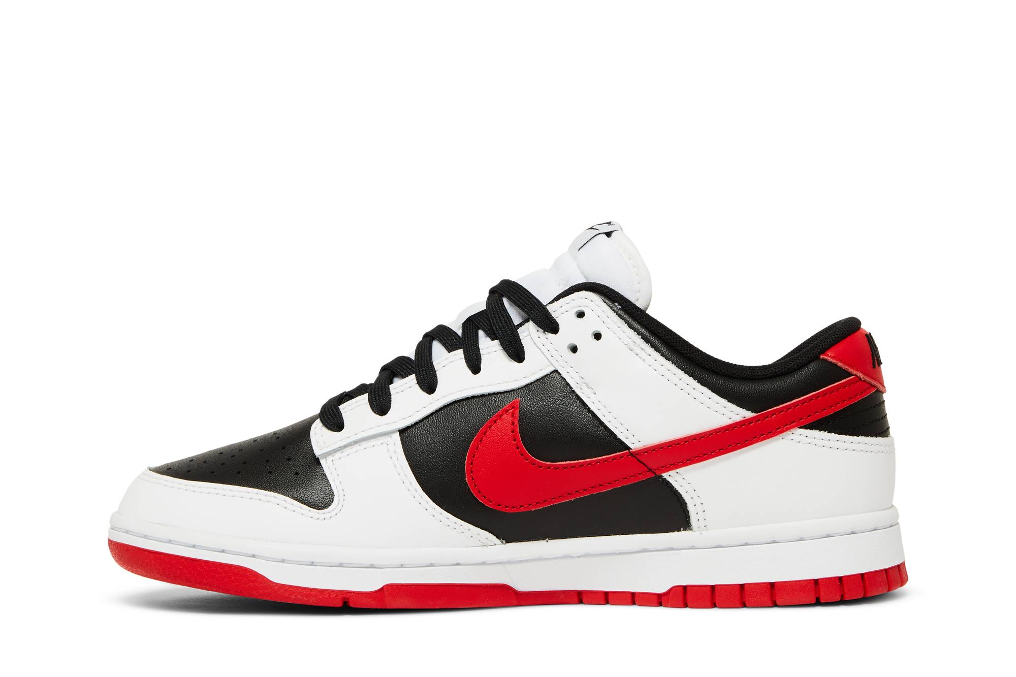 Nike Dunk Low ‚White Black Red‘