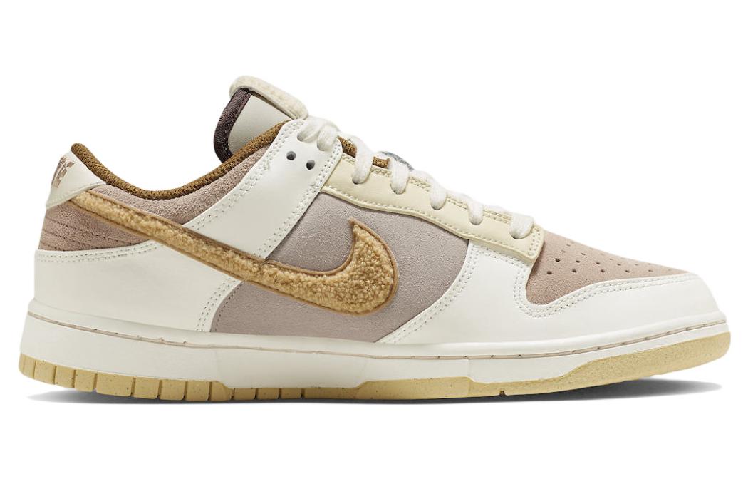 Nike Dunk Low ‚Year of the Rabbit - Fossil Stone‘