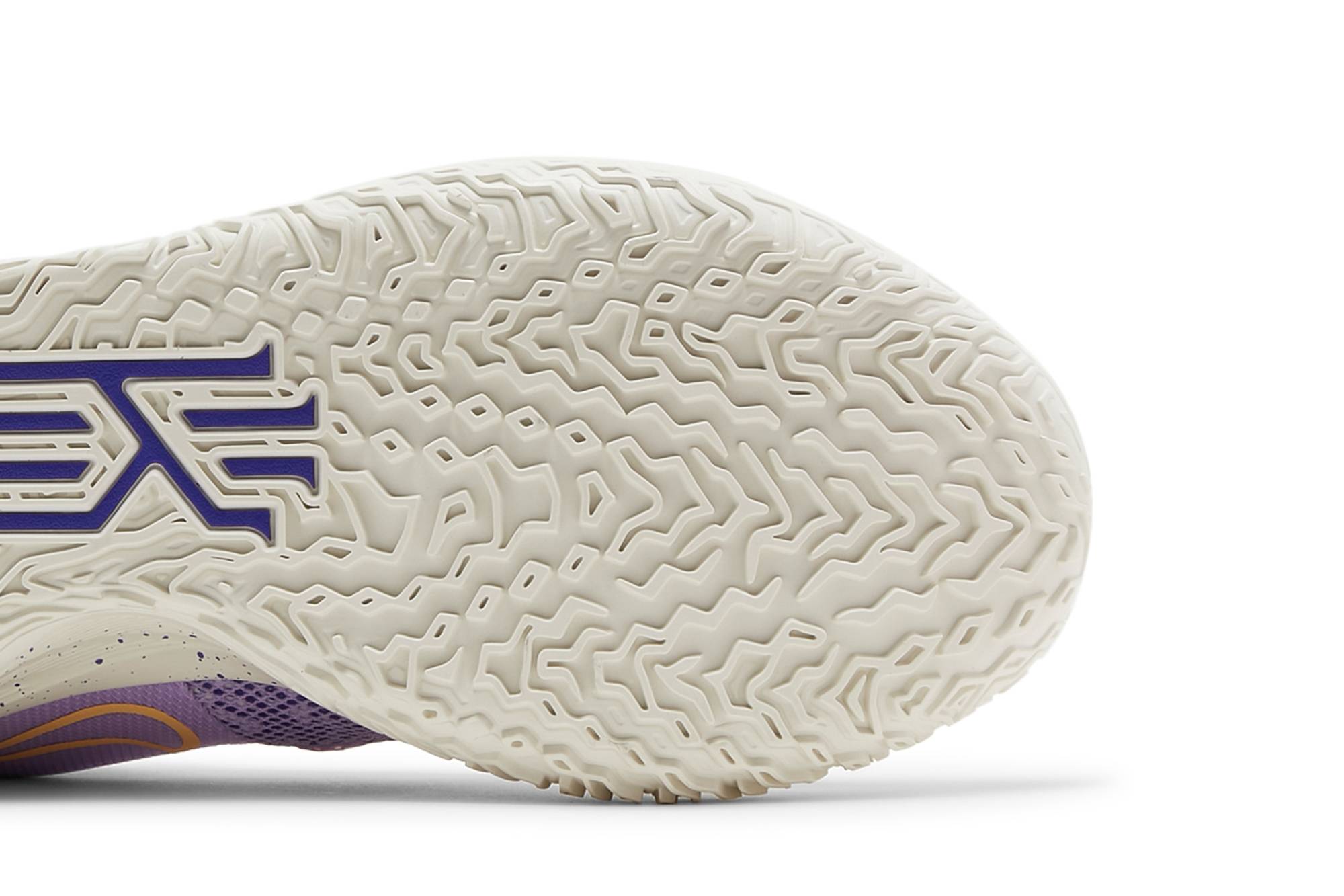 Nike Kyrie 7 ‚Daughters‘