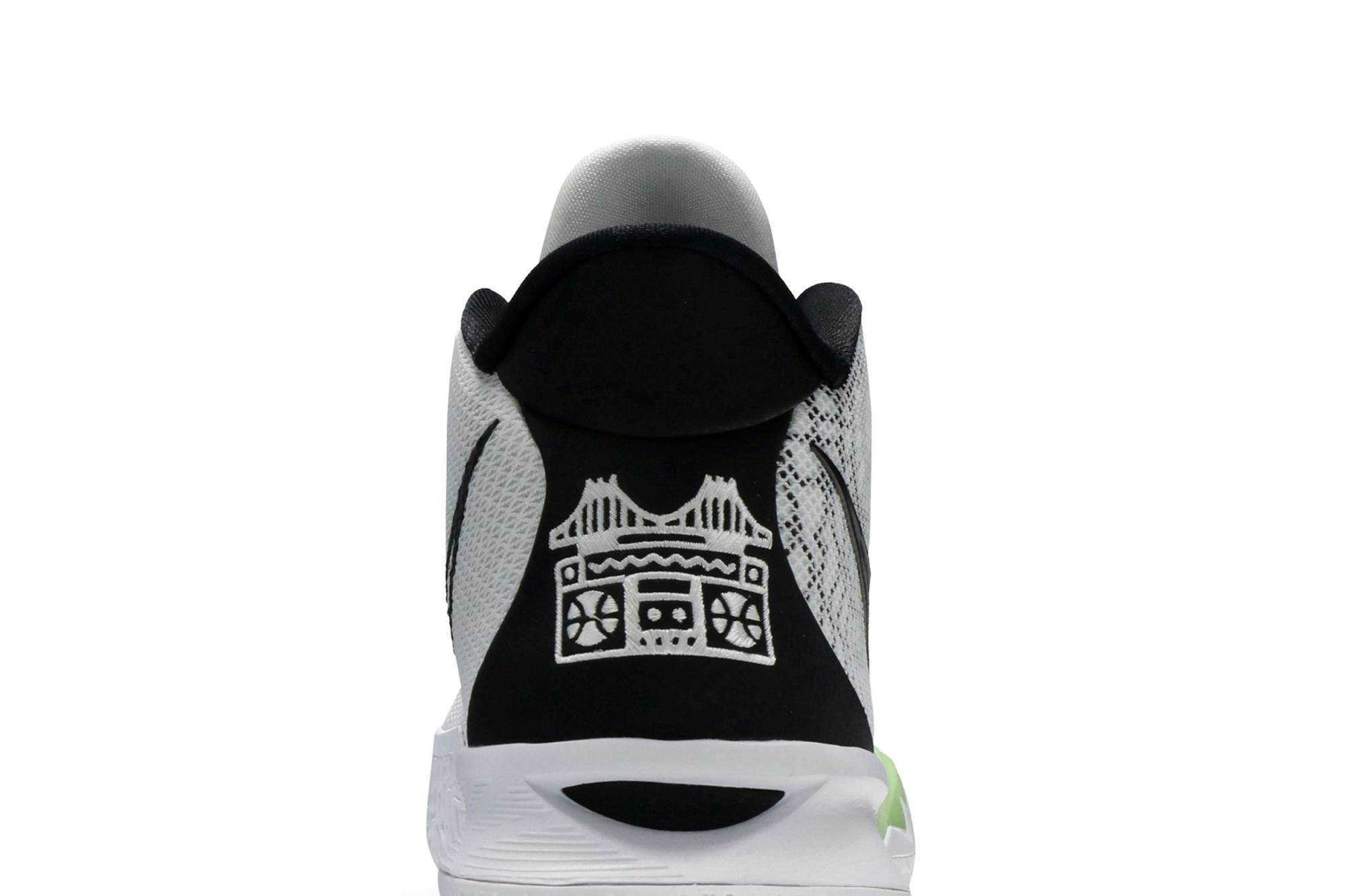 Nike Kyrie 7 EP ‚Brooklyn Beats‘