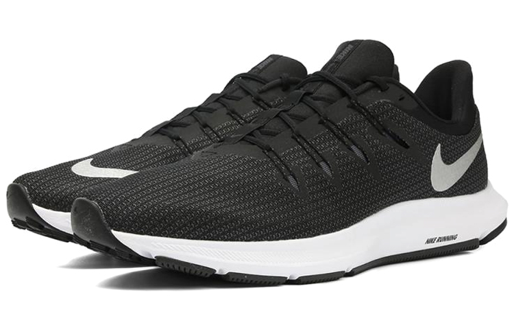 Nike Quest ‚Black‘