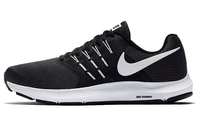 Nike Run Swift ‚Black White‘