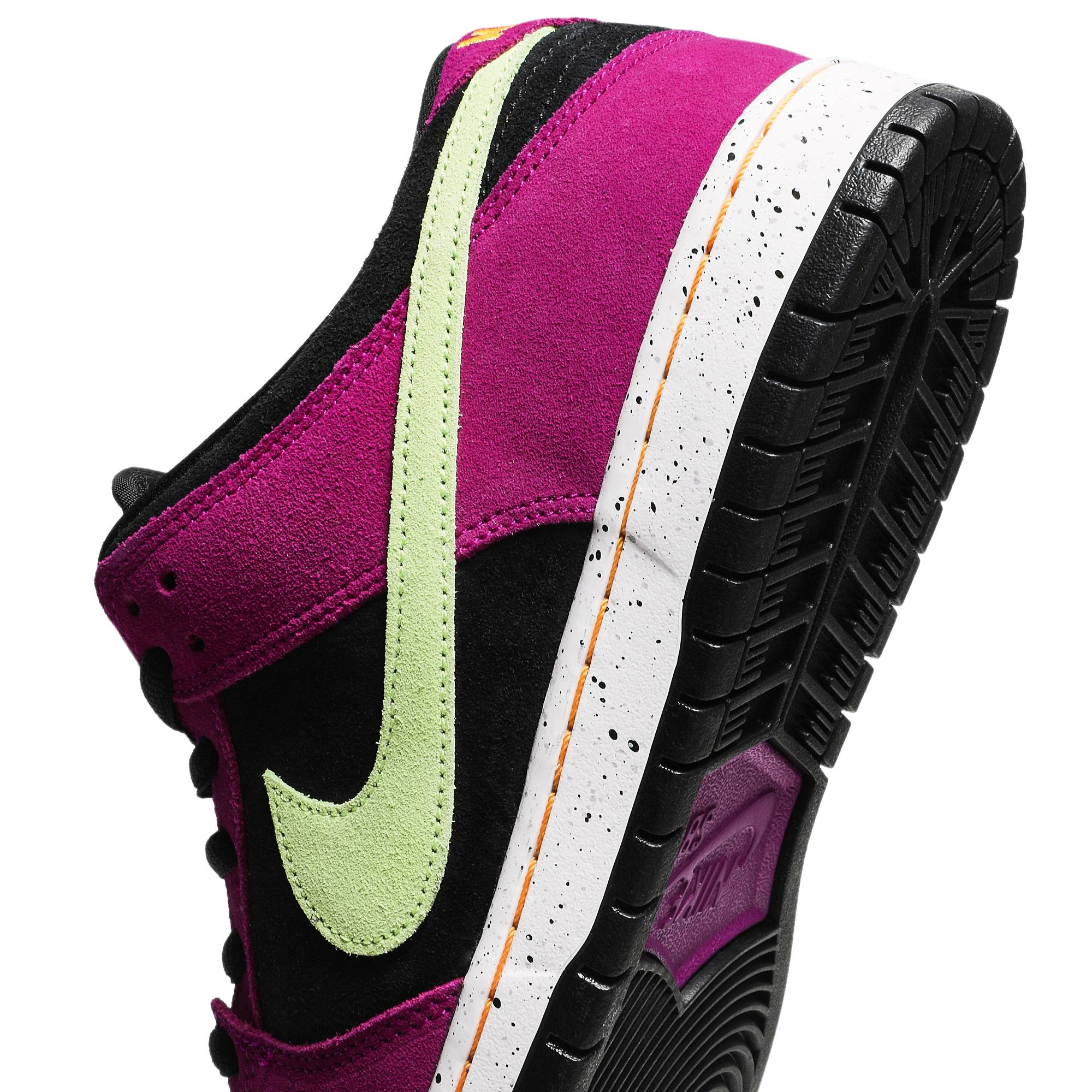 Nike SB Dunk Low Pro ‚Red Plum‘
