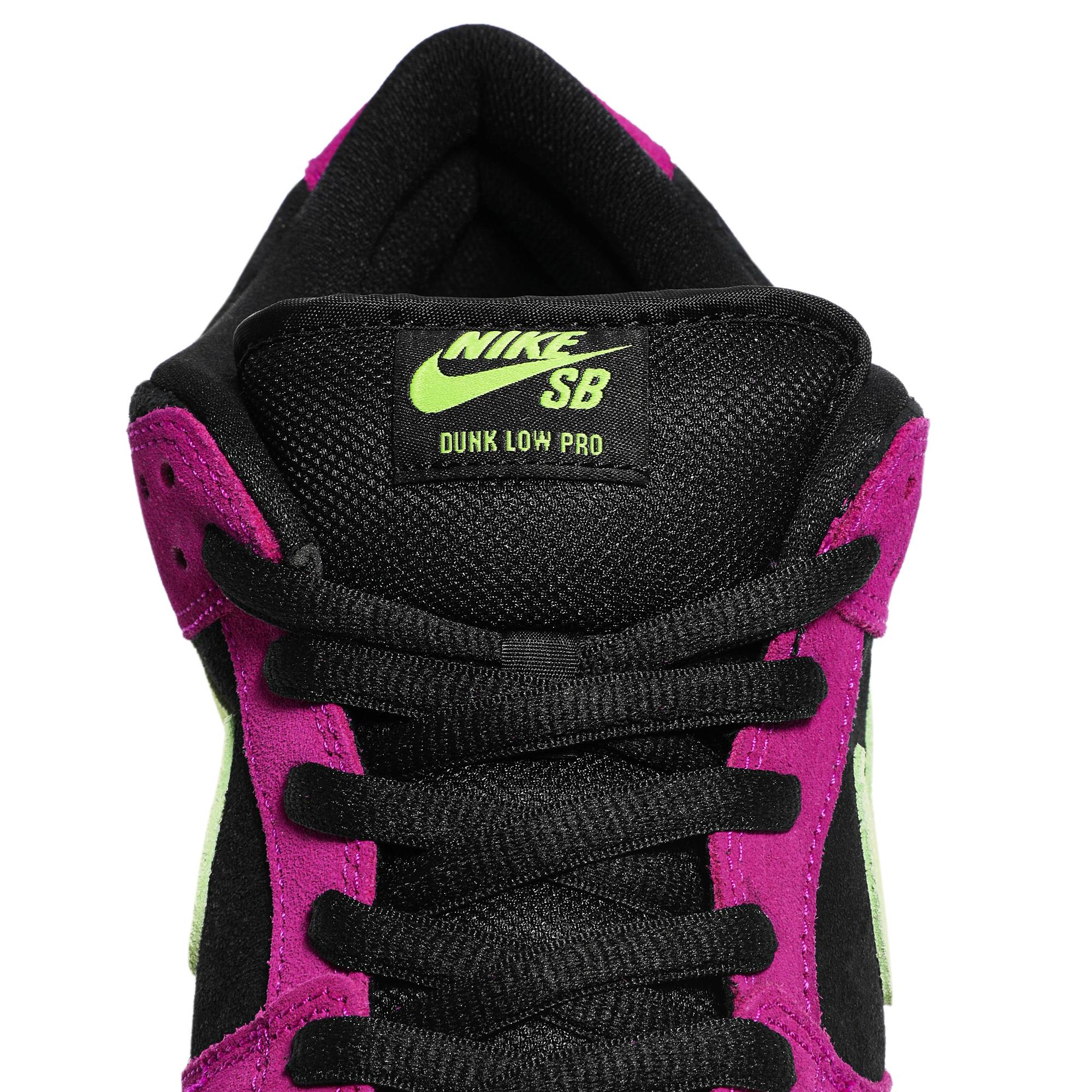 Nike SB Dunk Low Pro ‚Red Plum‘