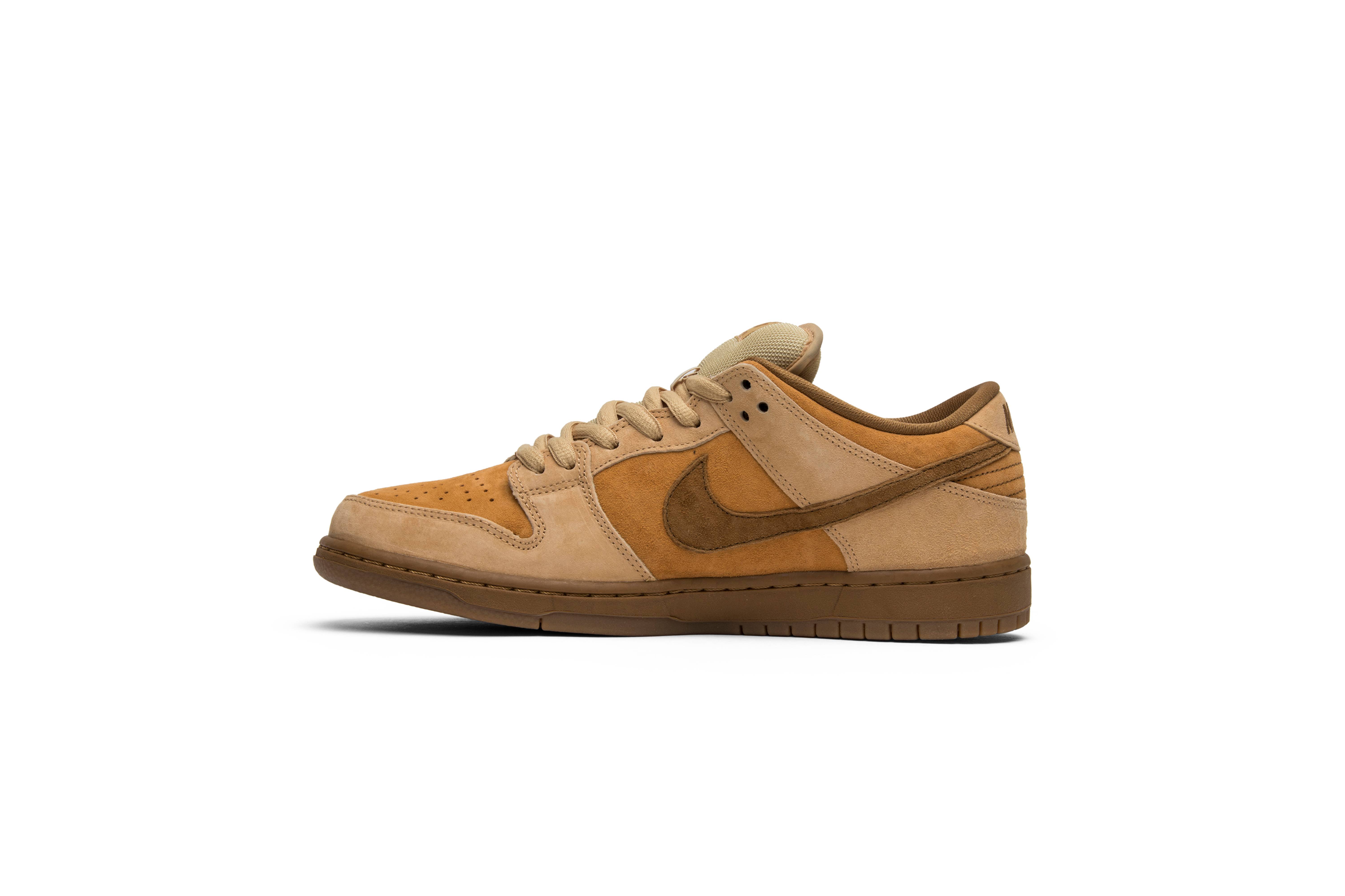 Nike SB Dunk Low Pro ‚Reverse Reese Forbes‘