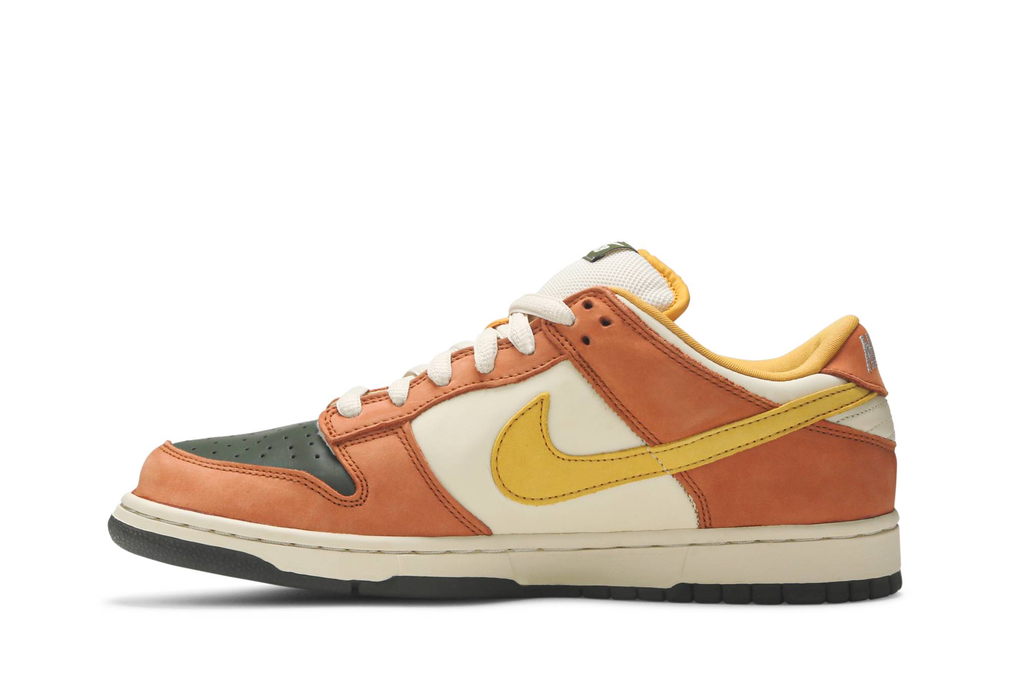 Nike SB Dunk Low ‚Vapour Mineral Yellow‘