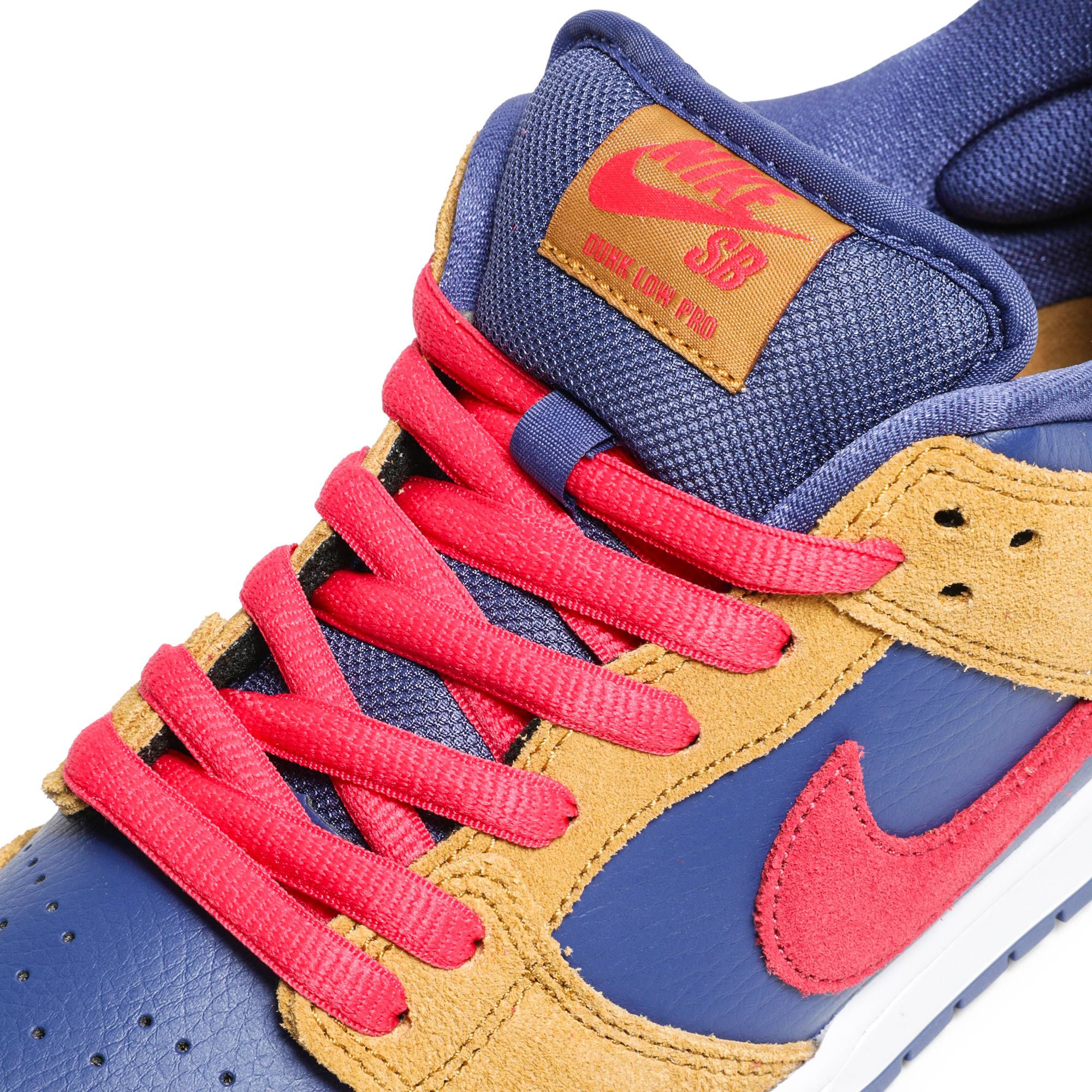 Nike SB Dunk Low ‚Wheat Dark Purple‘
