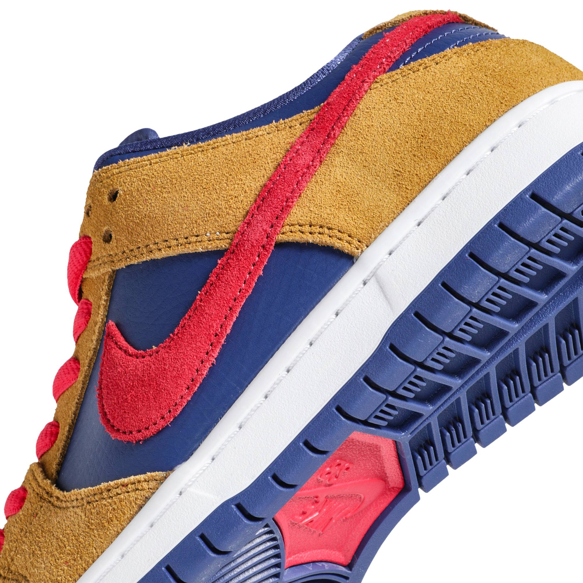 Nike SB Dunk Low ‚Wheat Dark Purple‘